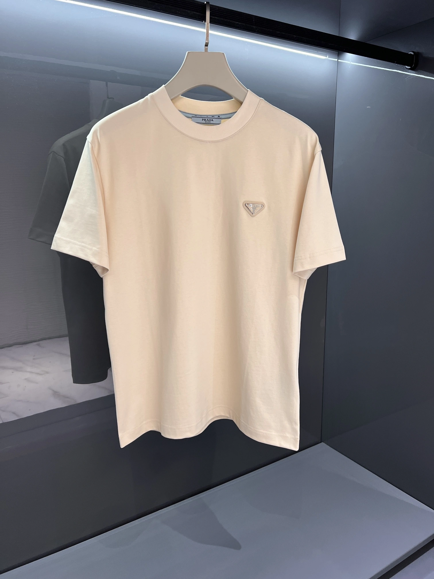 P*rada T-shirt Top Quality D17 20240323- OnTrend 13740