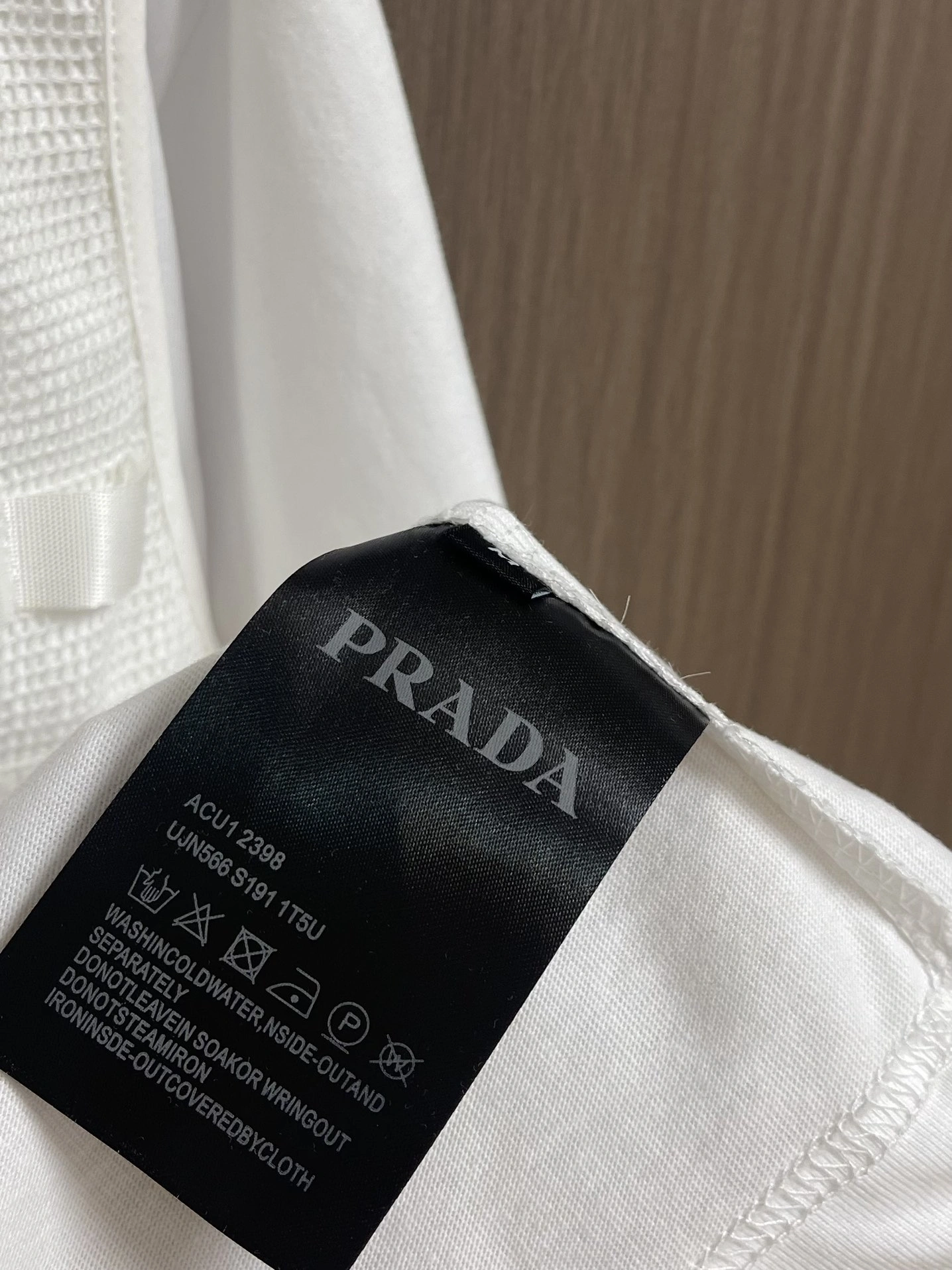 P*rada T-shirt Top Quality D17 20240326- AllSeason 13735
