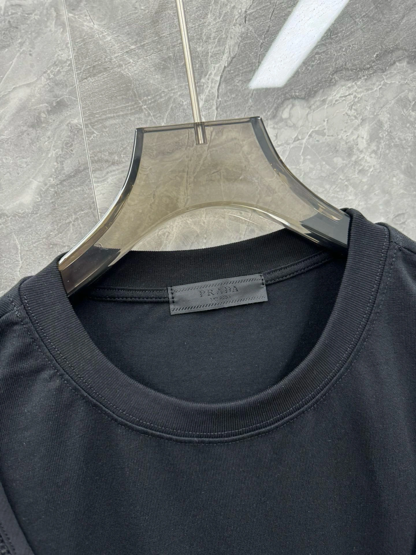 Refined P*rada T-shirt Top Quality D17 20240327- 13727