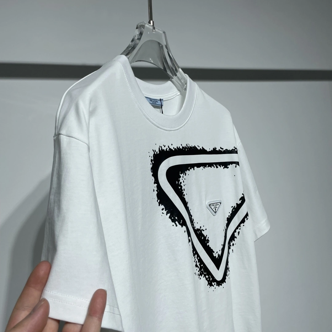 P*rada T-shirt Top Quality D17 20240328- Durable 13719