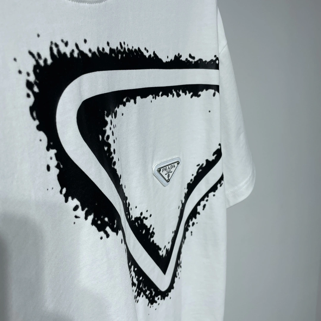 P*rada T-shirt Top Quality D17 20240328- Durable 13719