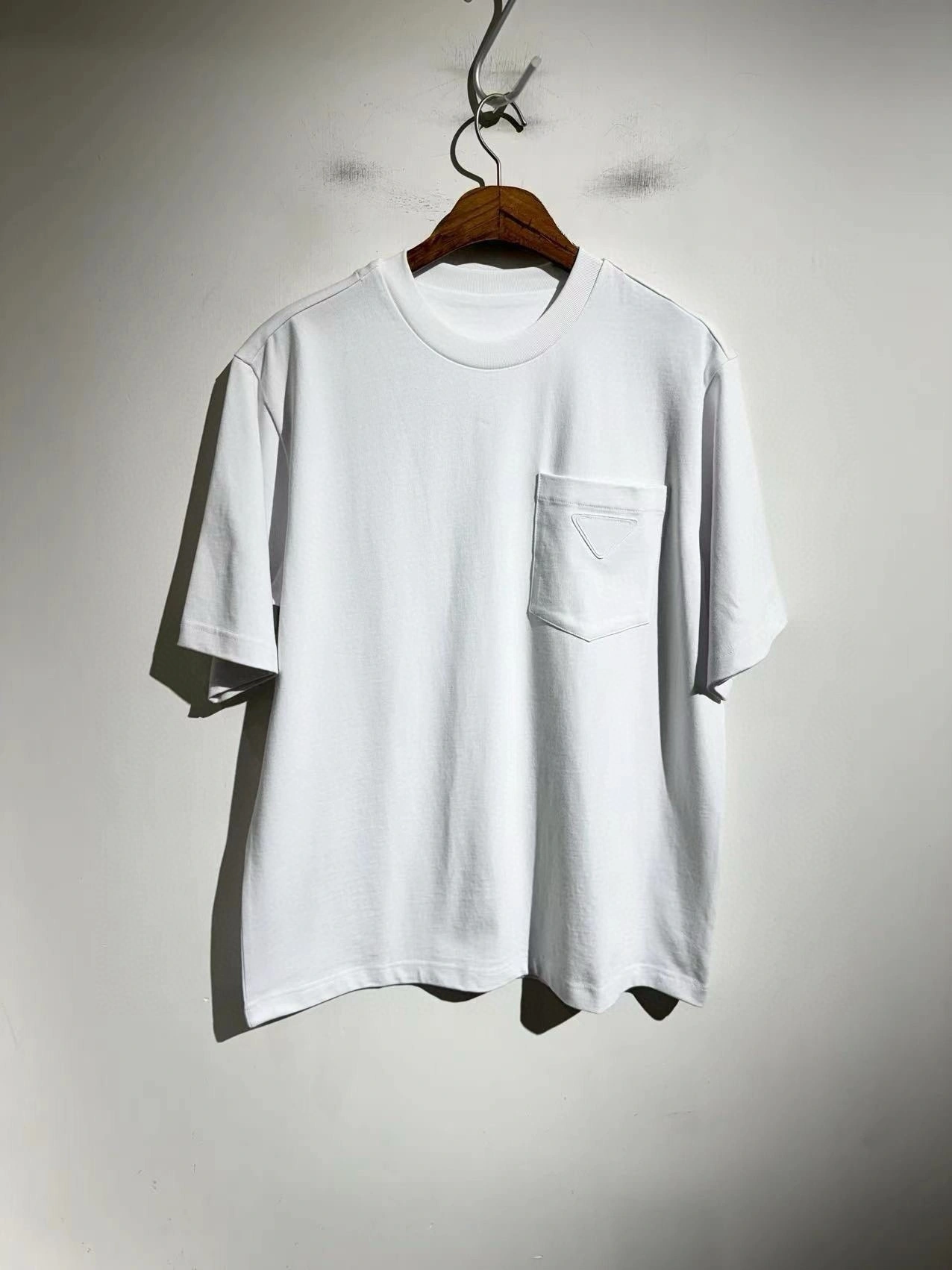 P*rada T-shirt Top Quality D17 20240403- Unisex 13696