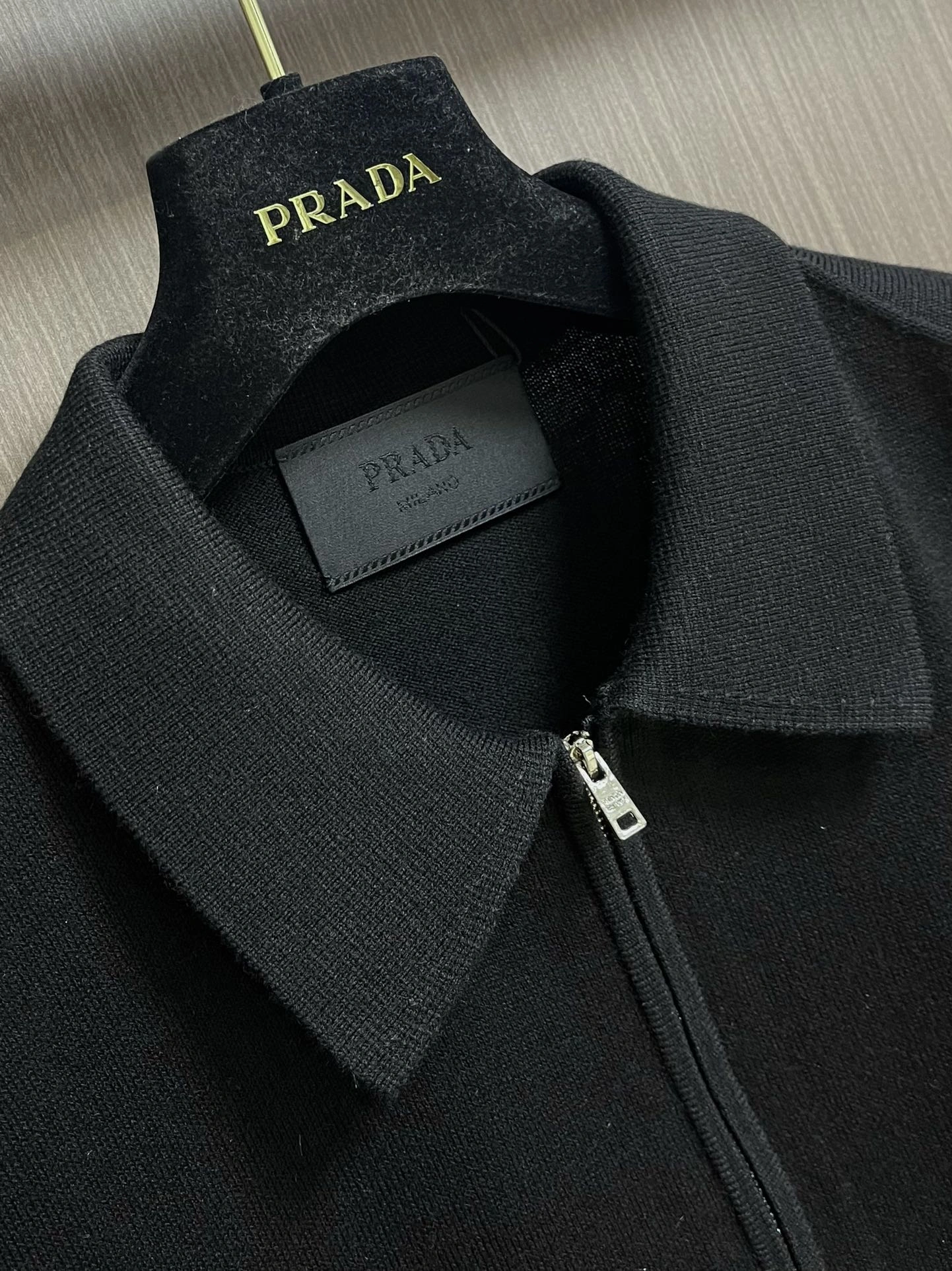 Bright P*rada T-shirt Top Quality D17 20240406- 13677