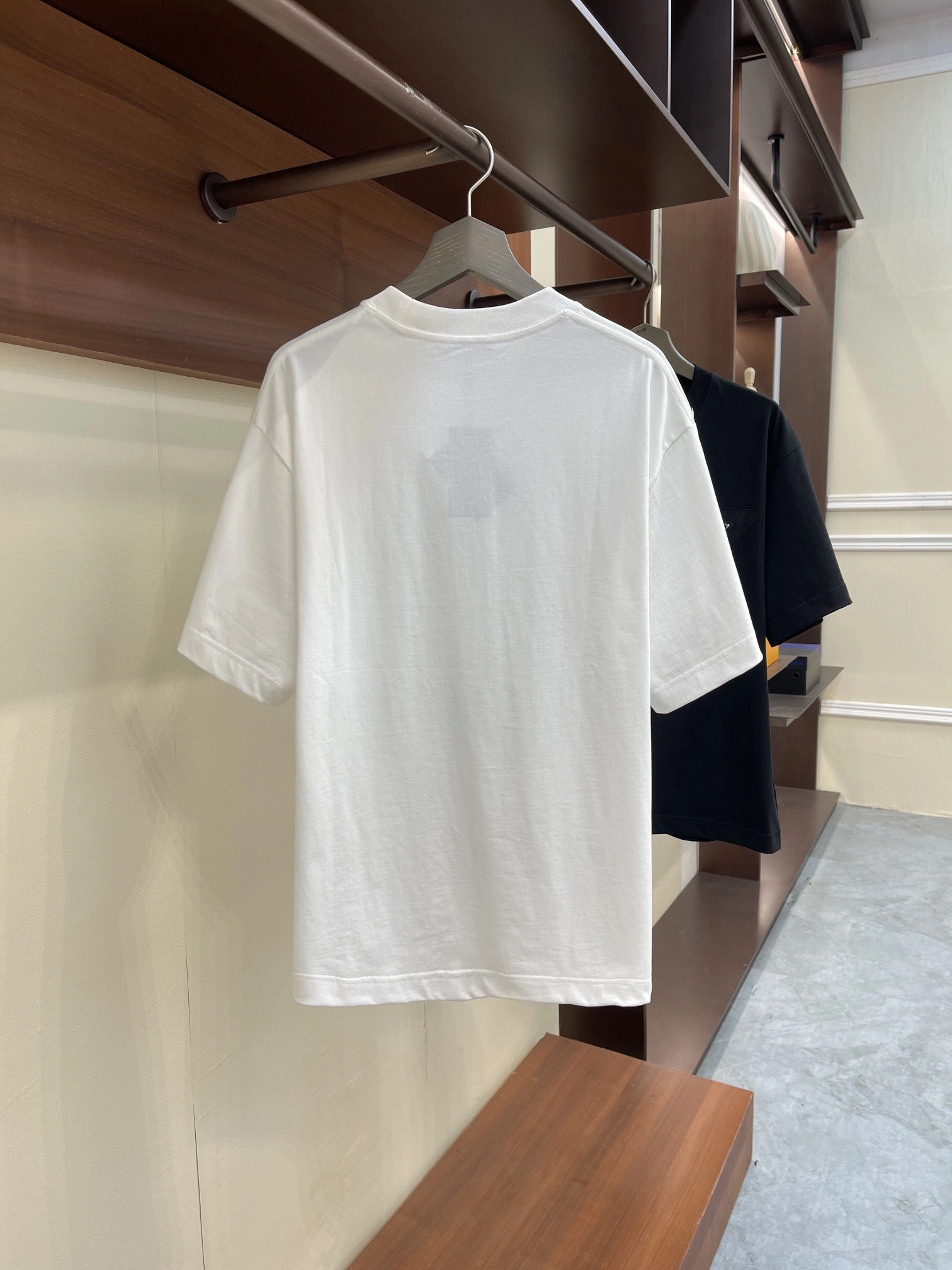 P*rada T-shirt Top Quality D17 20240410- TechFriendly 13676