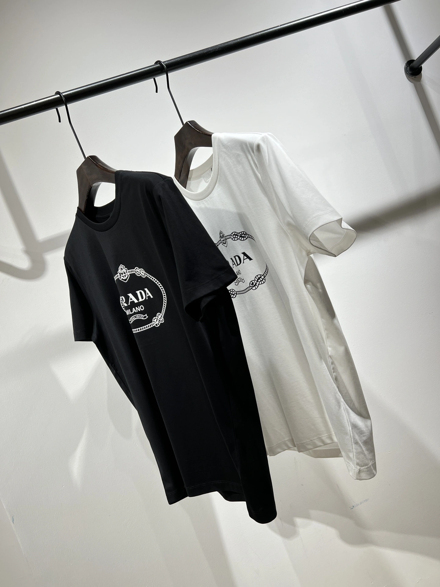 GoAnywhere P*rada T-shirt Top Quality D17 20240411- 13674
