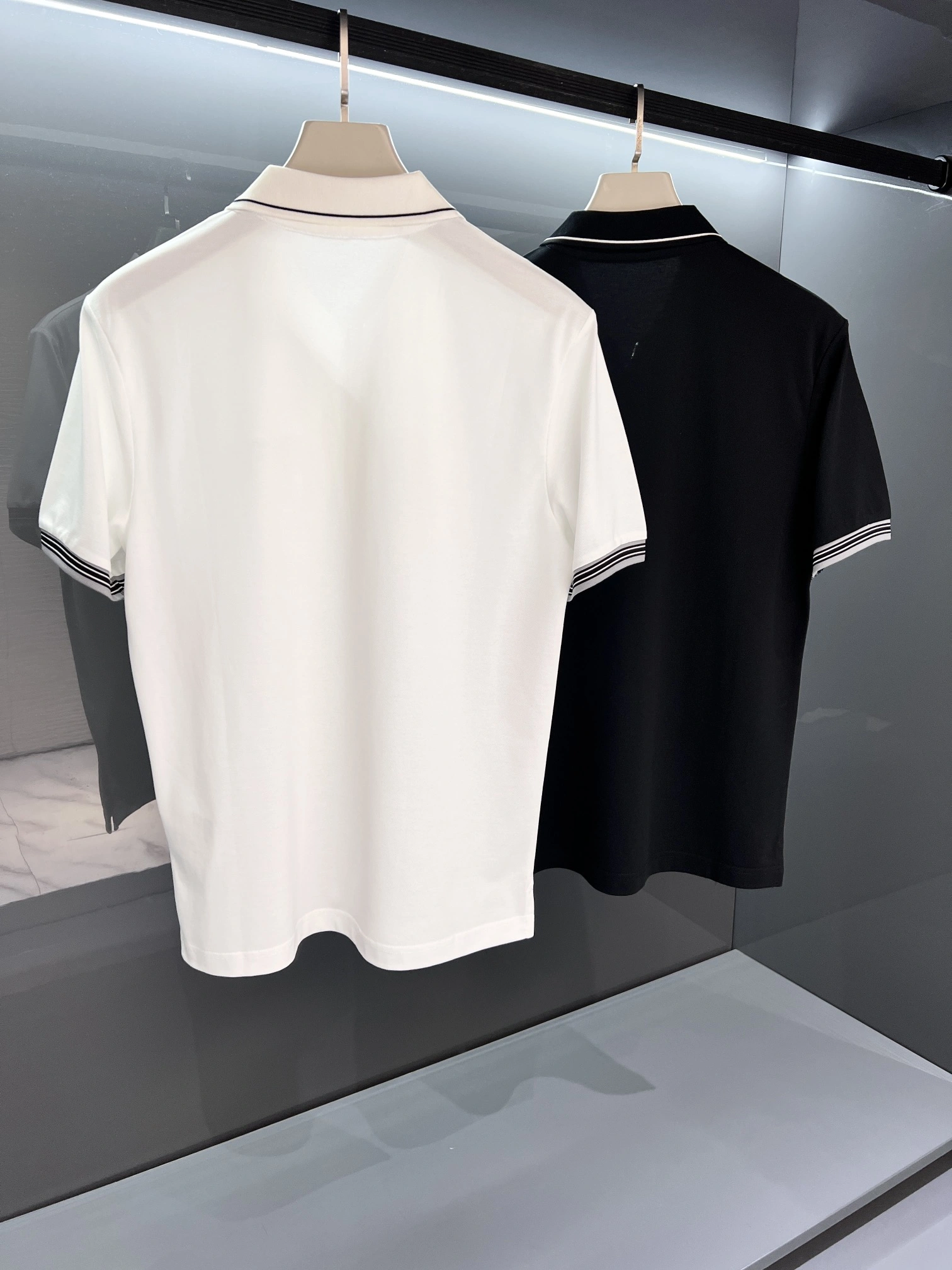 Lightweight P*rada T-shirt Top Quality D17 20240413- 13664