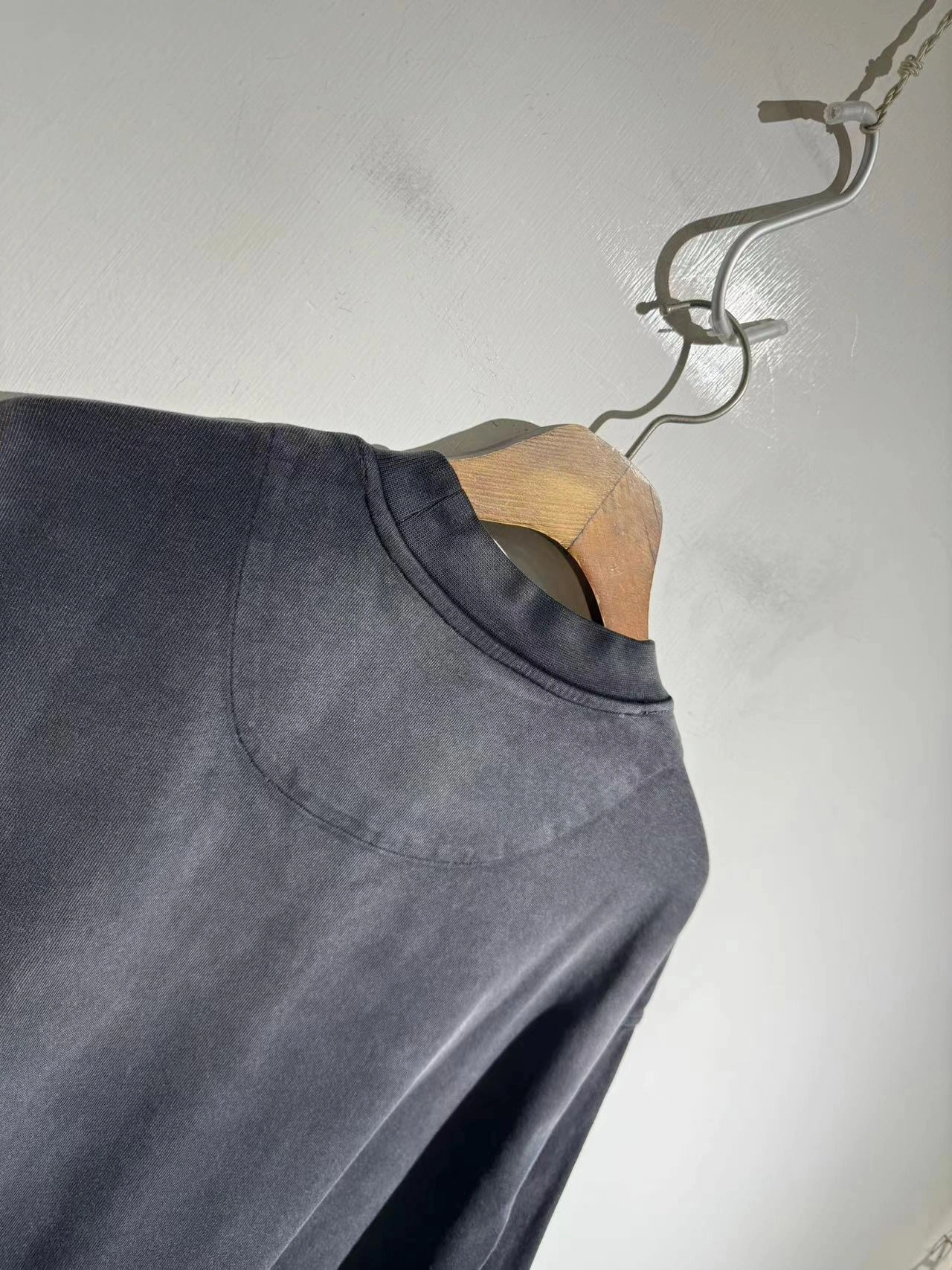 P*rada T-shirt Top Quality D17 20240414- ModernLook 13656