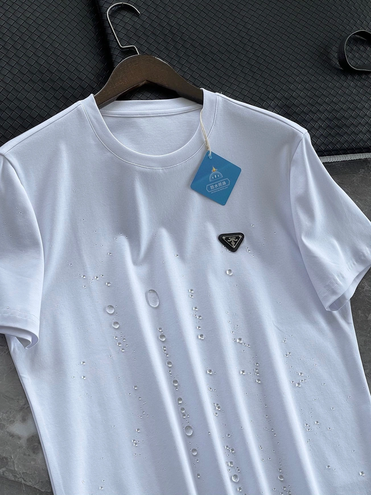 P*rada T-shirt Top Quality D17 20240429- Modern 13611