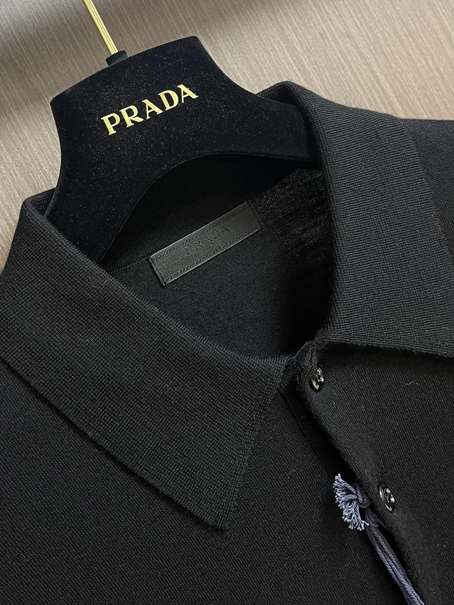 P*rada T-shirt Top Quality D17 20240430- EasyCare 13607