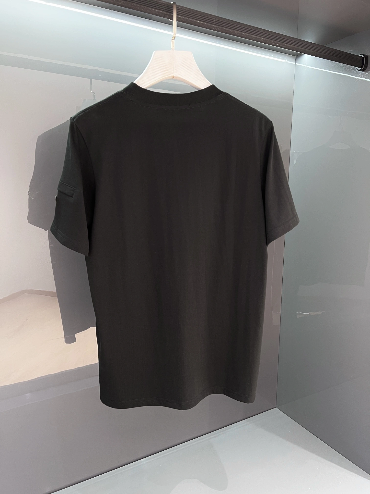 Efficient P*rada T-shirt Top Quality D17 20240501- 13601