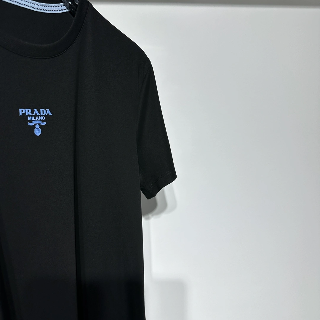 Supportive P*rada T-shirt Top Quality D17 20240506- 13587