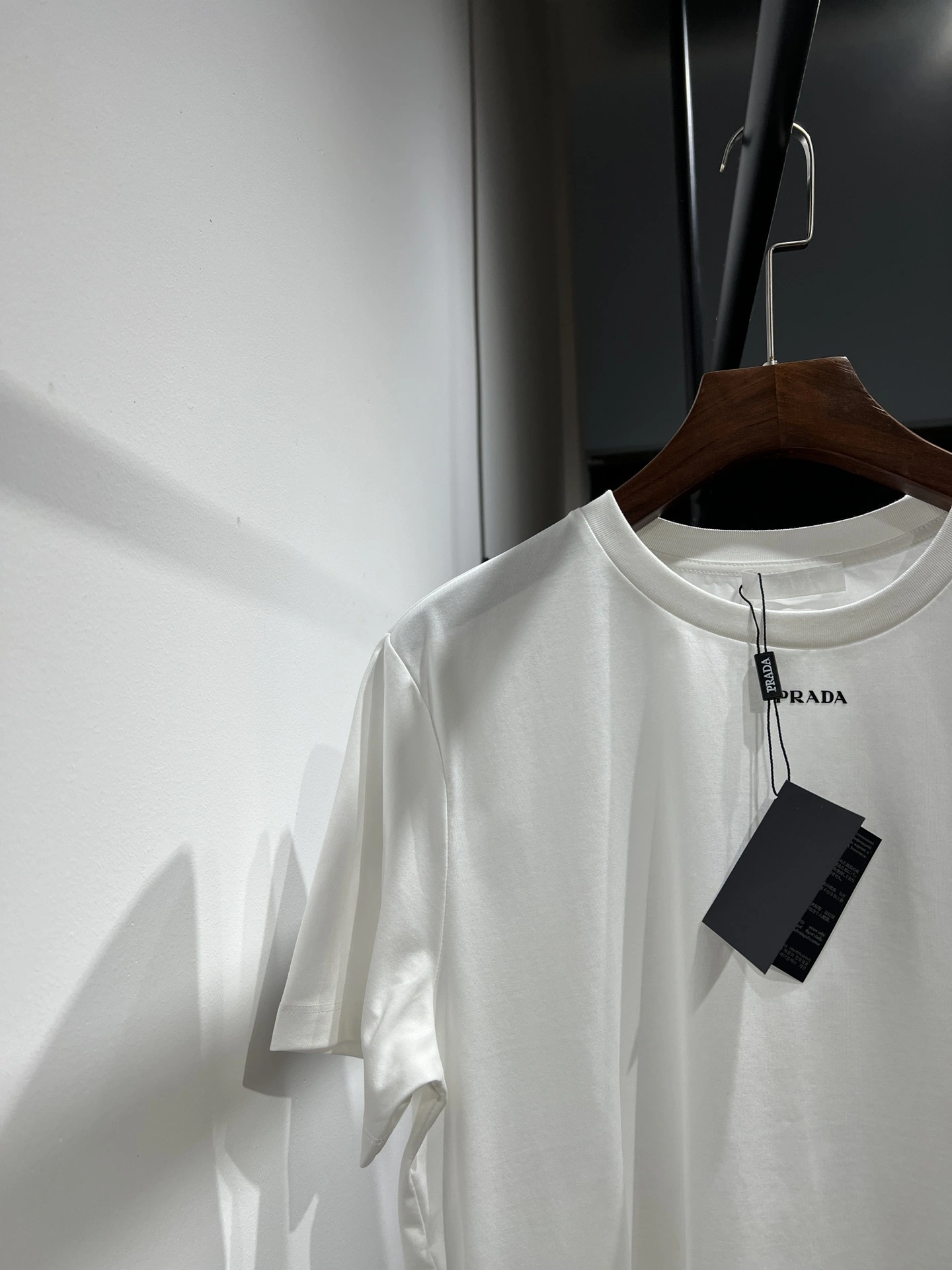 Attractive P*rada T-shirt Top Quality D17 20240507- 13579