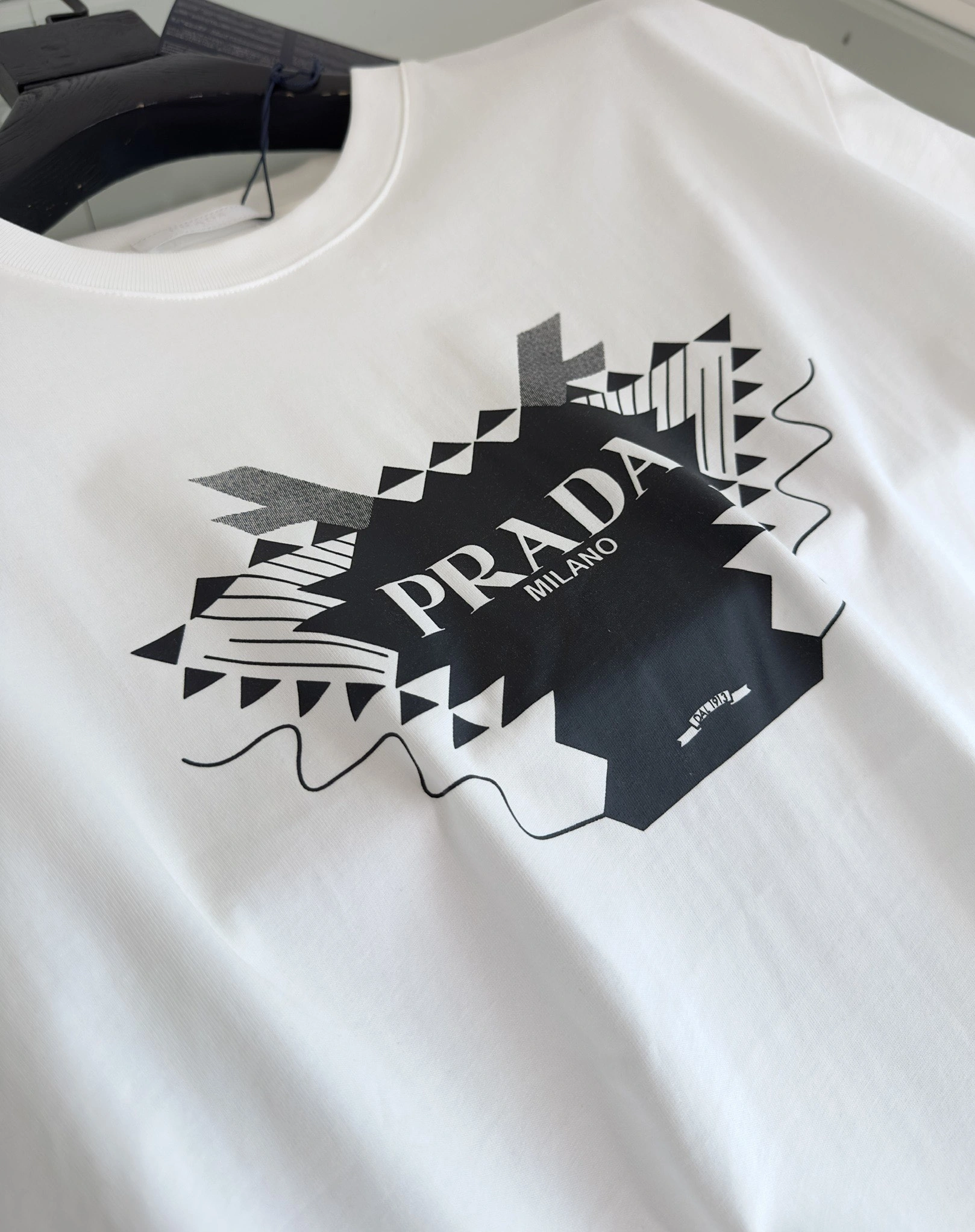 RelaxedFit P*rada T-shirt Top Quality D17 20240512- 13562