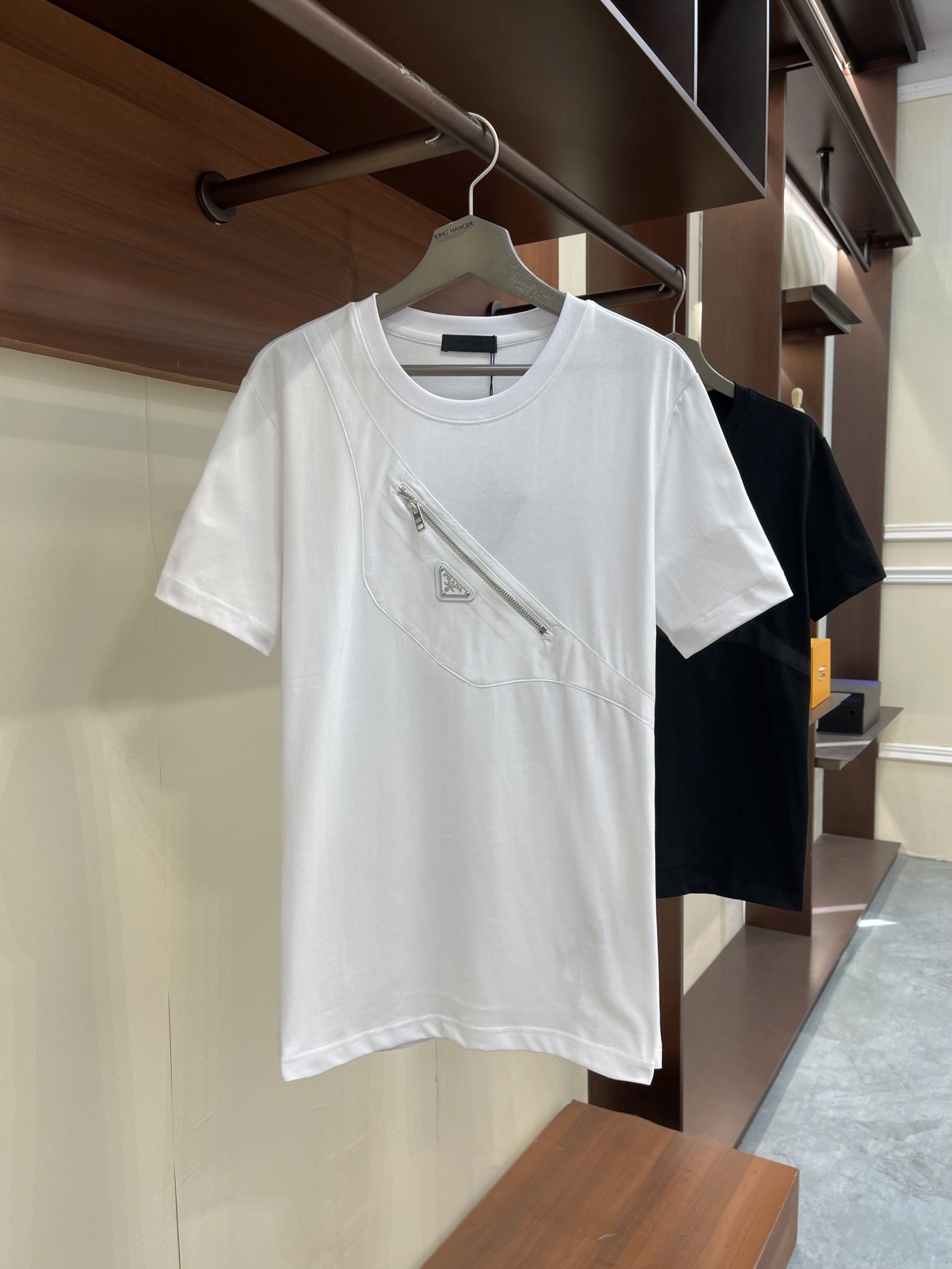 Practical P*rada T-shirt Top Quality D17 20240516- 13547