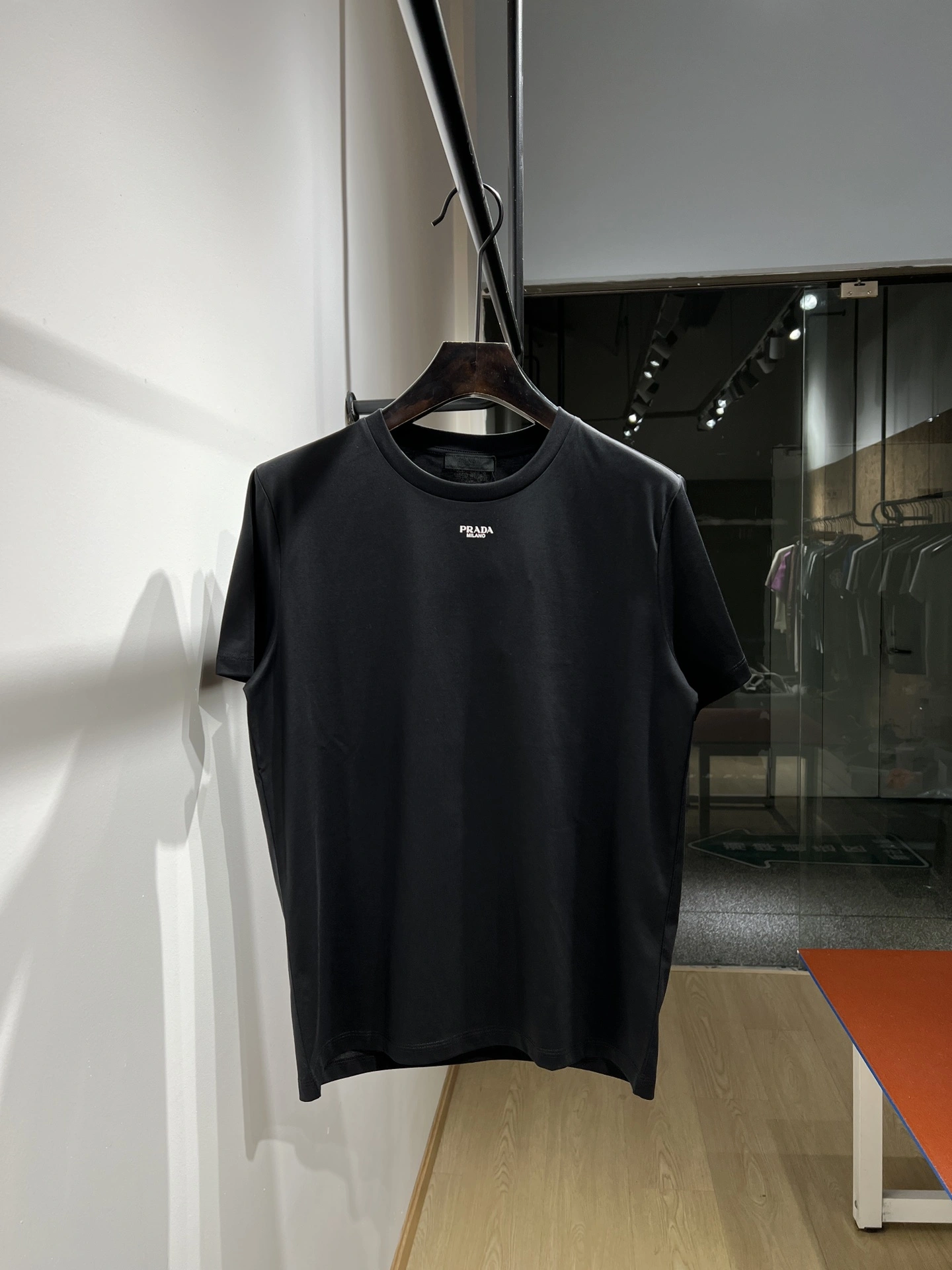 P*rada T-shirt Top Quality D17 20240517- Sleek 13545