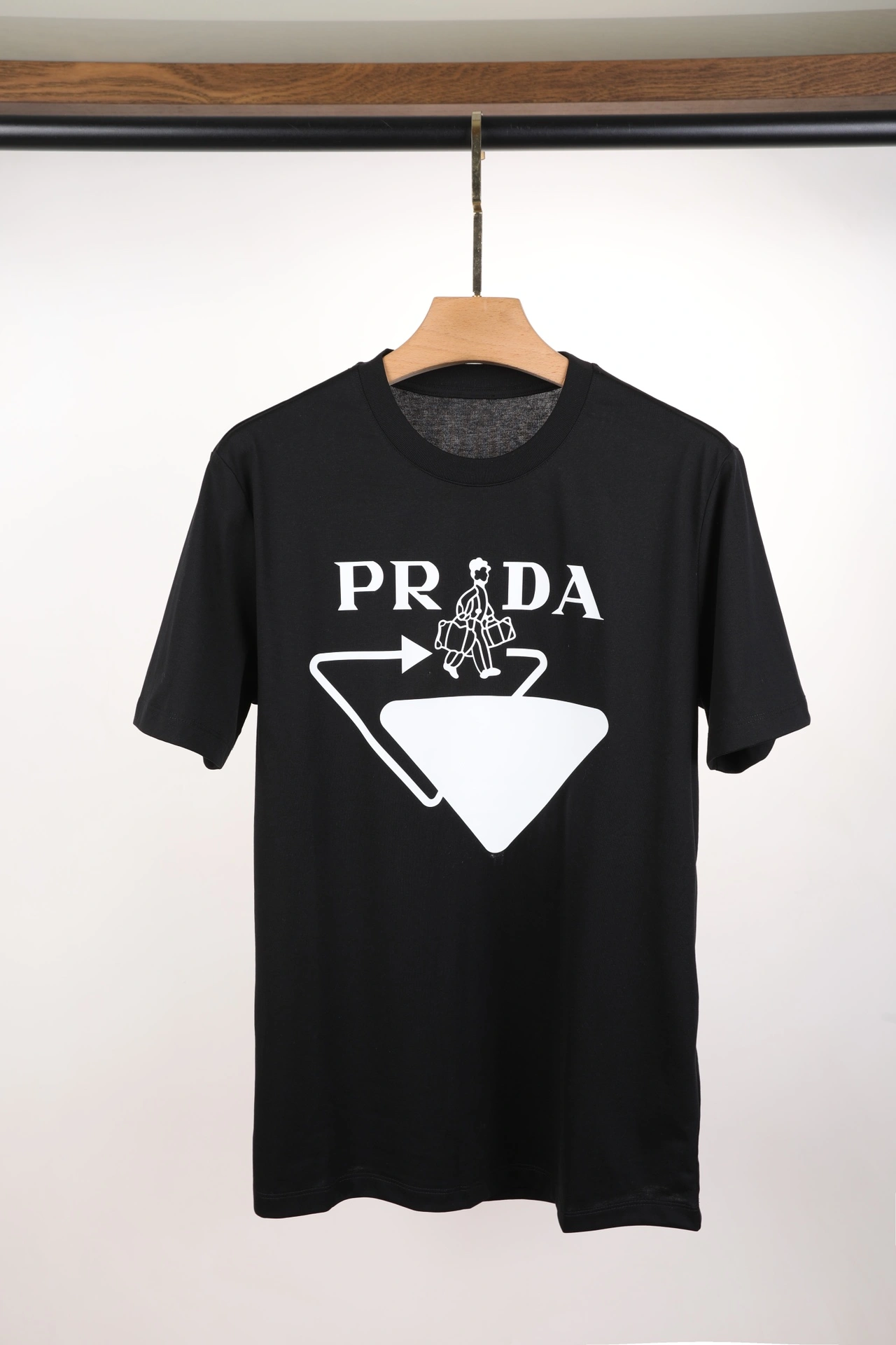 P*rada T-shirt Top Quality D17 20240518- RelaxedFit 13541