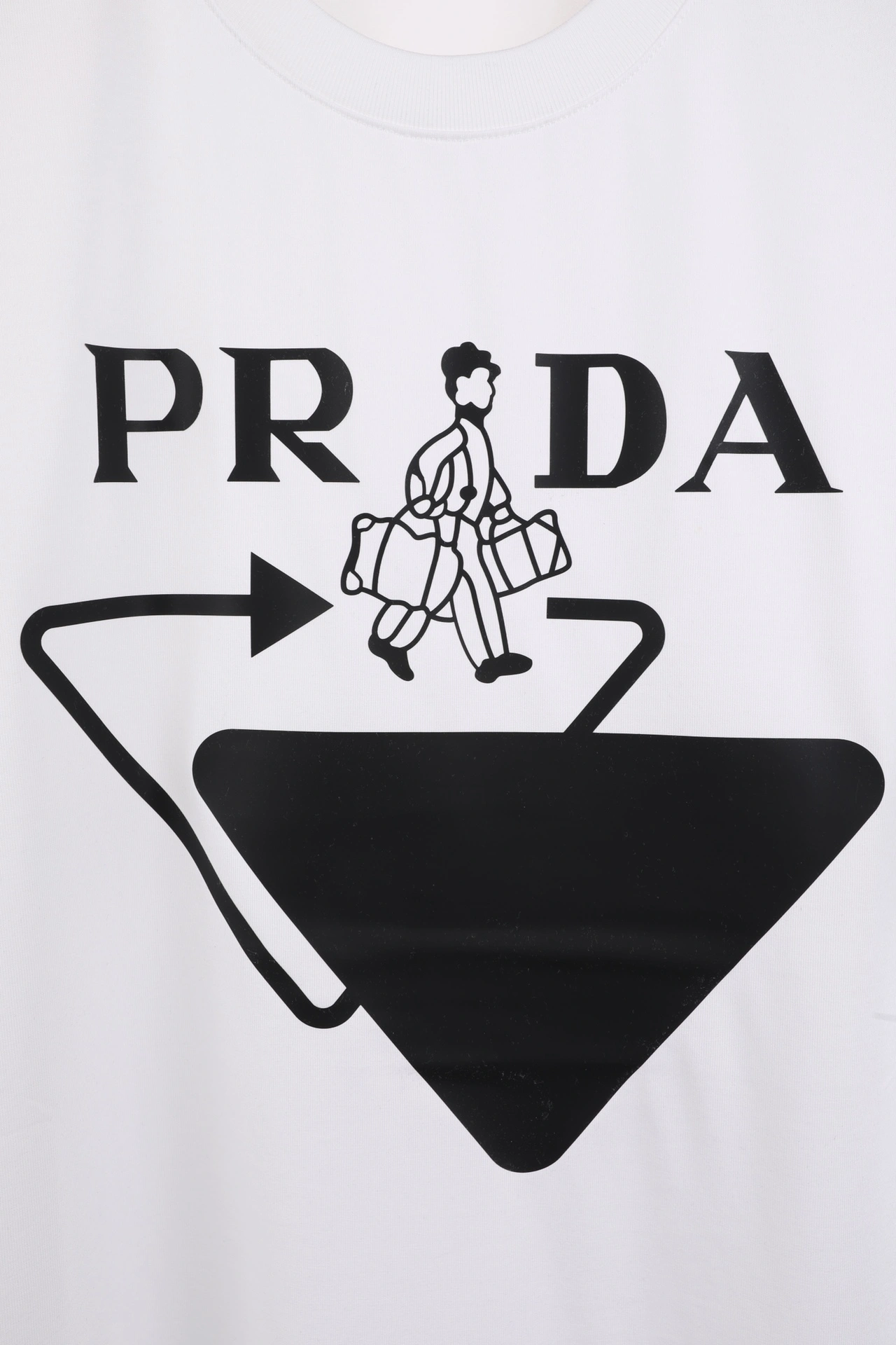 P*rada T-shirt Top Quality D17 20240518- SmoothTexture 13540