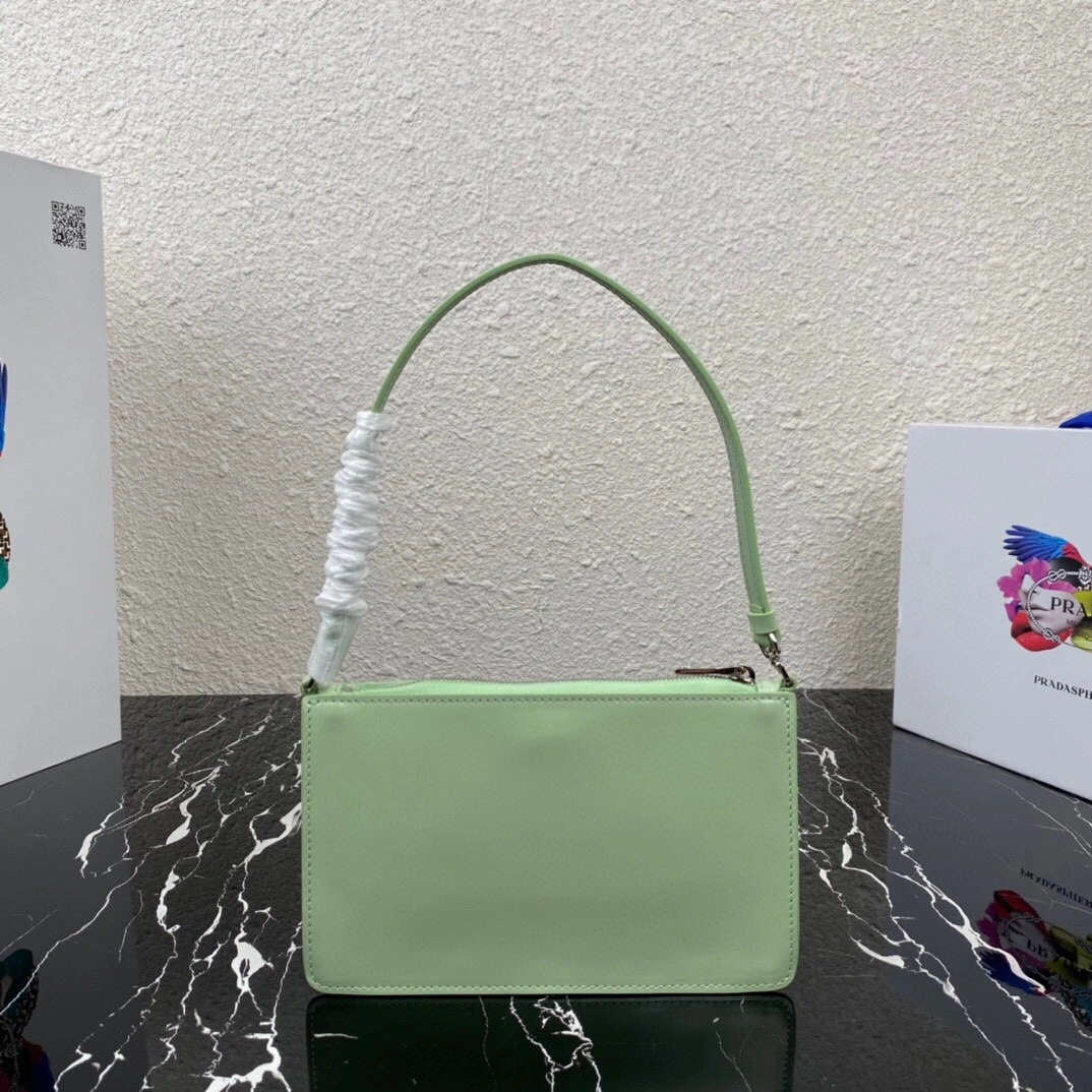 P*rada Top Bag 20*12*4.5cm Bold 9577