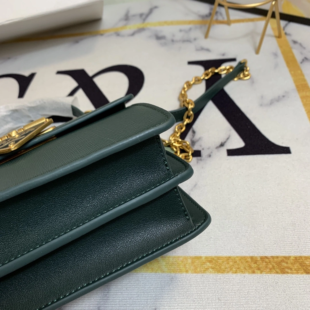Trendsetting P*rada Top Bag 20*15*5cm 9496