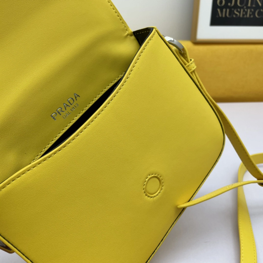 Sophisticated P*rada Top Bag 20*17*6cm 9491