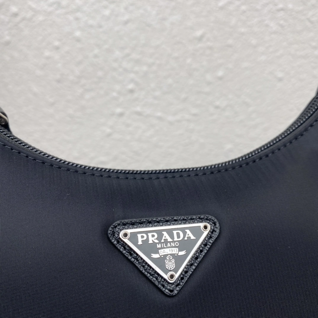 Efficient P*rada Top Bag 23*13*5cm 9564