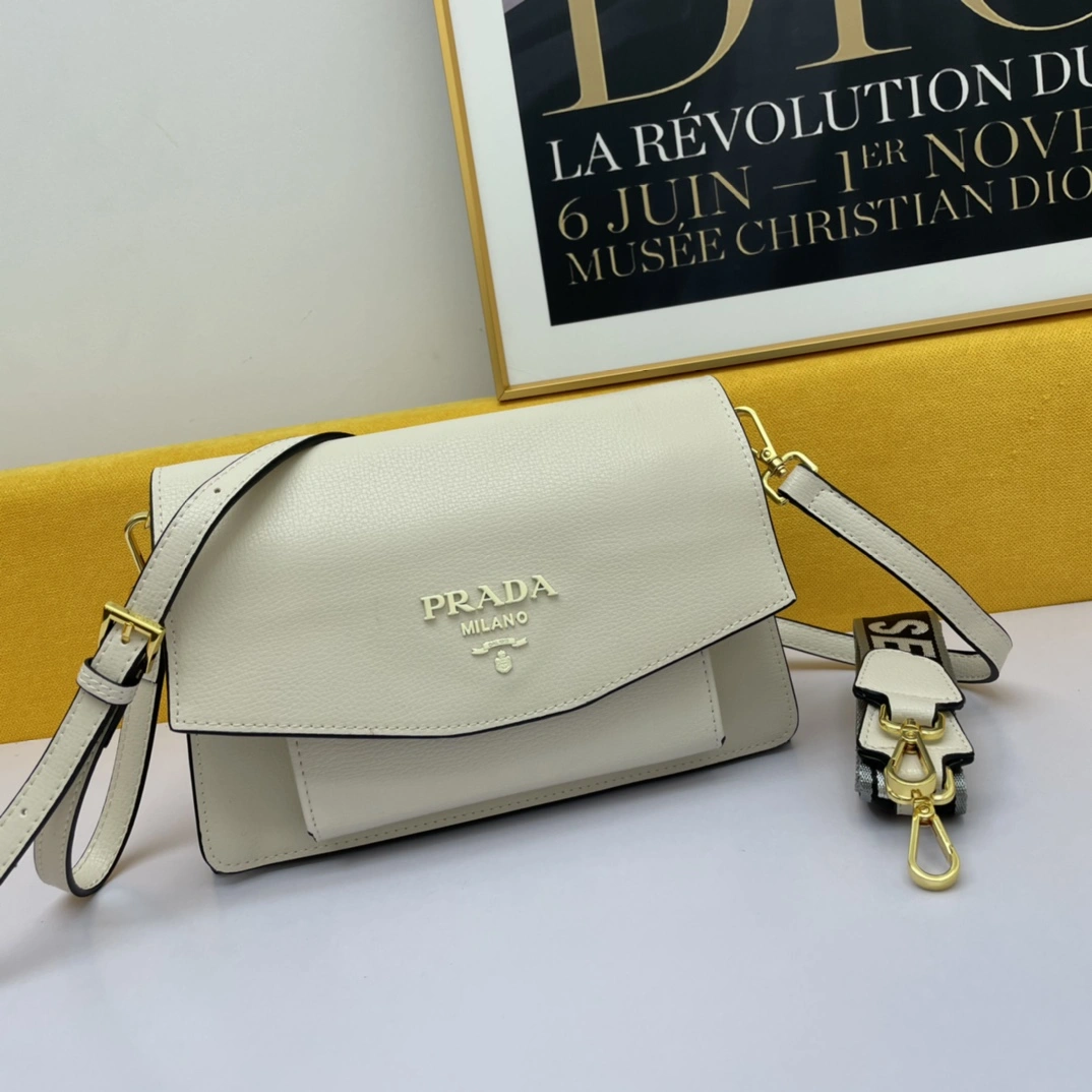 P*rada Top Bag 27*17*10cm Sporty 9550