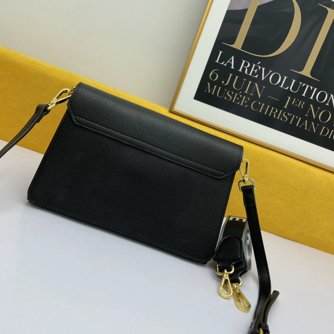 Fashionable P*rada Top Bag 27*17*10cm 9549
