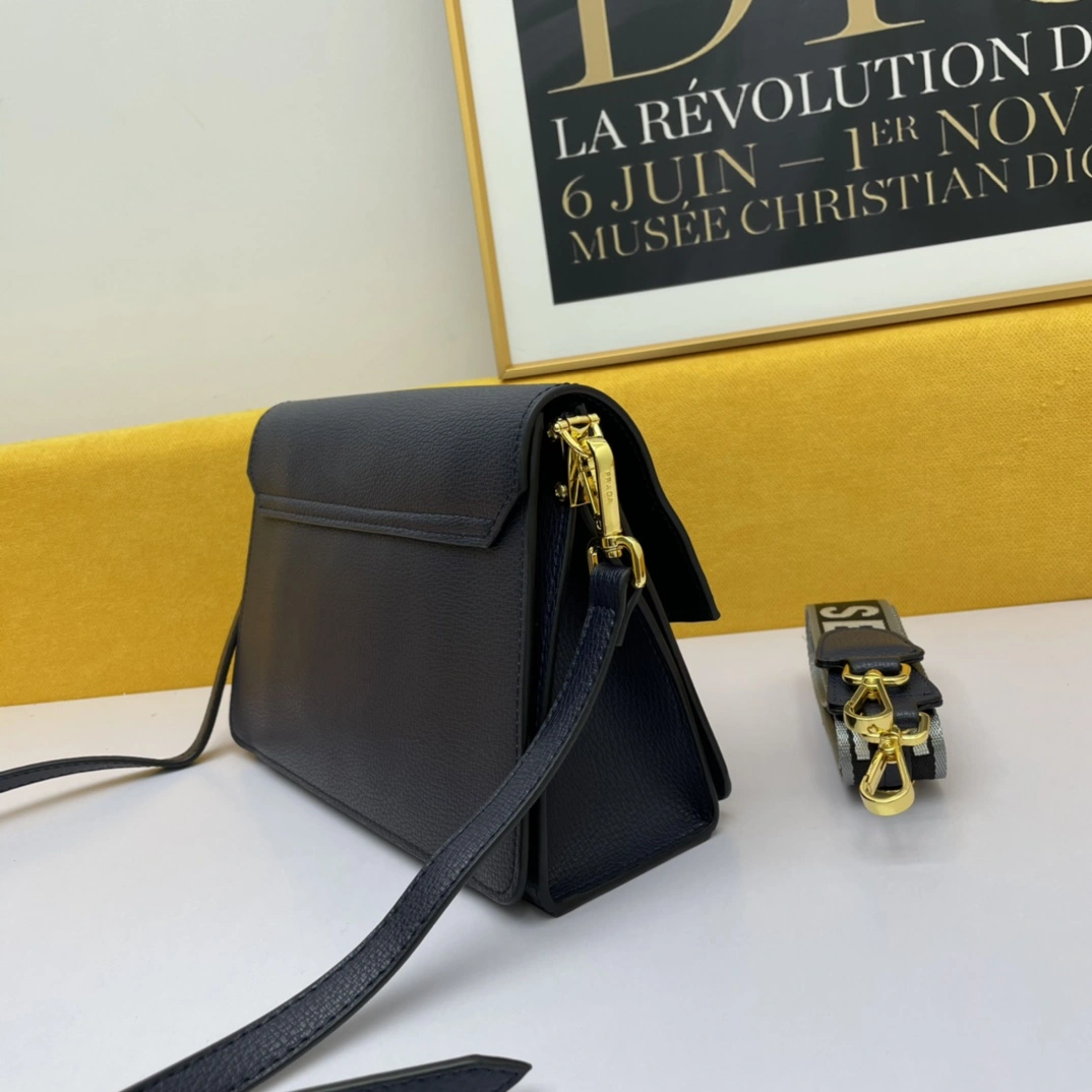 P*rada Top Bag 27*17*10cm Contemporary 9548