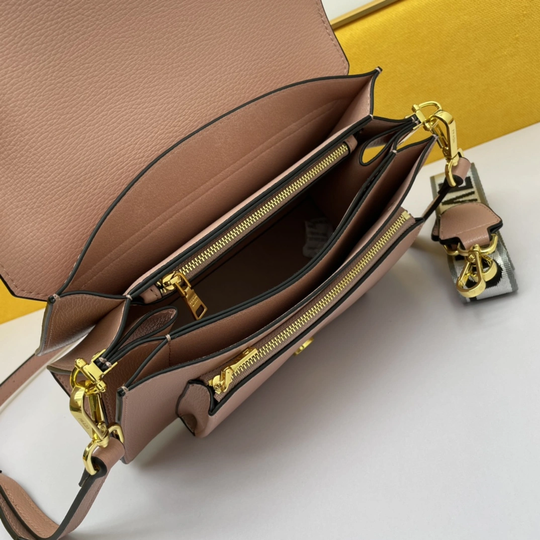P*rada Top Bag 27*17*10cm SmartChoice 9552