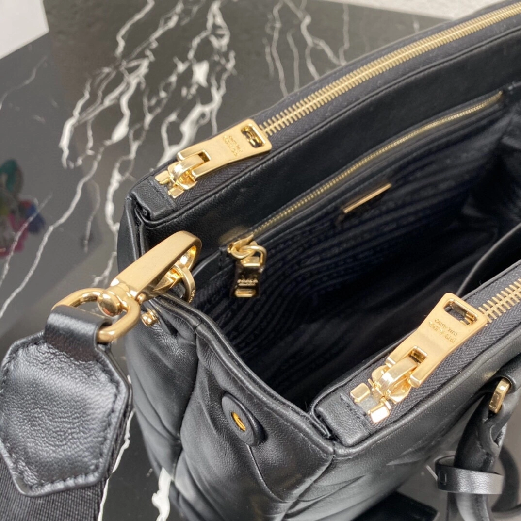 P*rada Top Bag 28×20×12cm Lightweight 9559