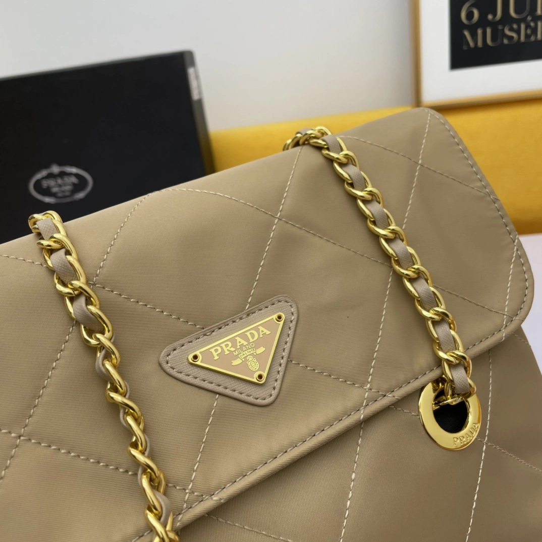 P*rada Top Bag 29*23*6cm Effortless 9494