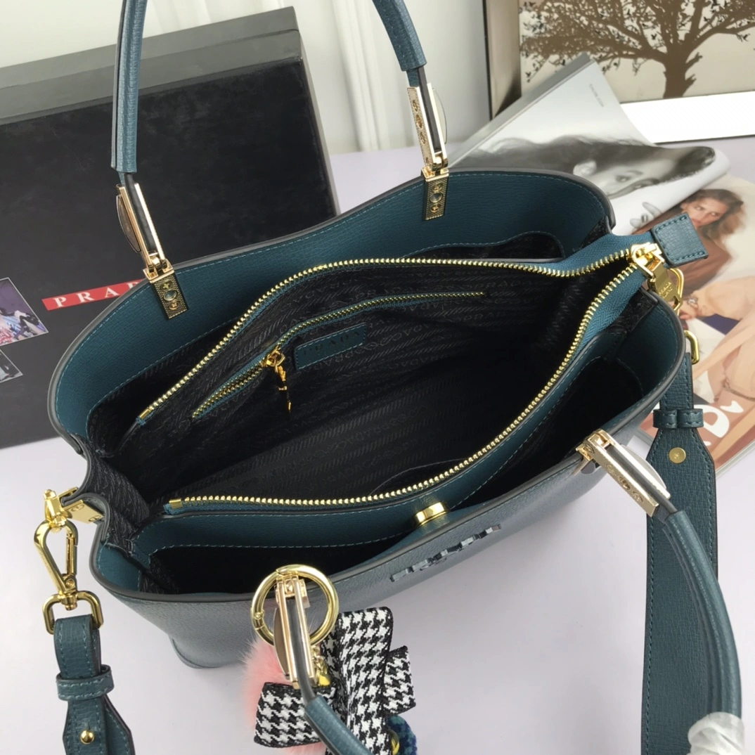 Stylish P*rada Top Bag 30*22*12cm 9506
