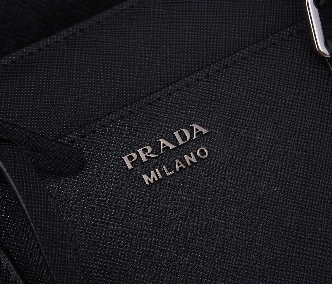 P*rada Top Bag 31.5*33*10.5cm Neat 9477