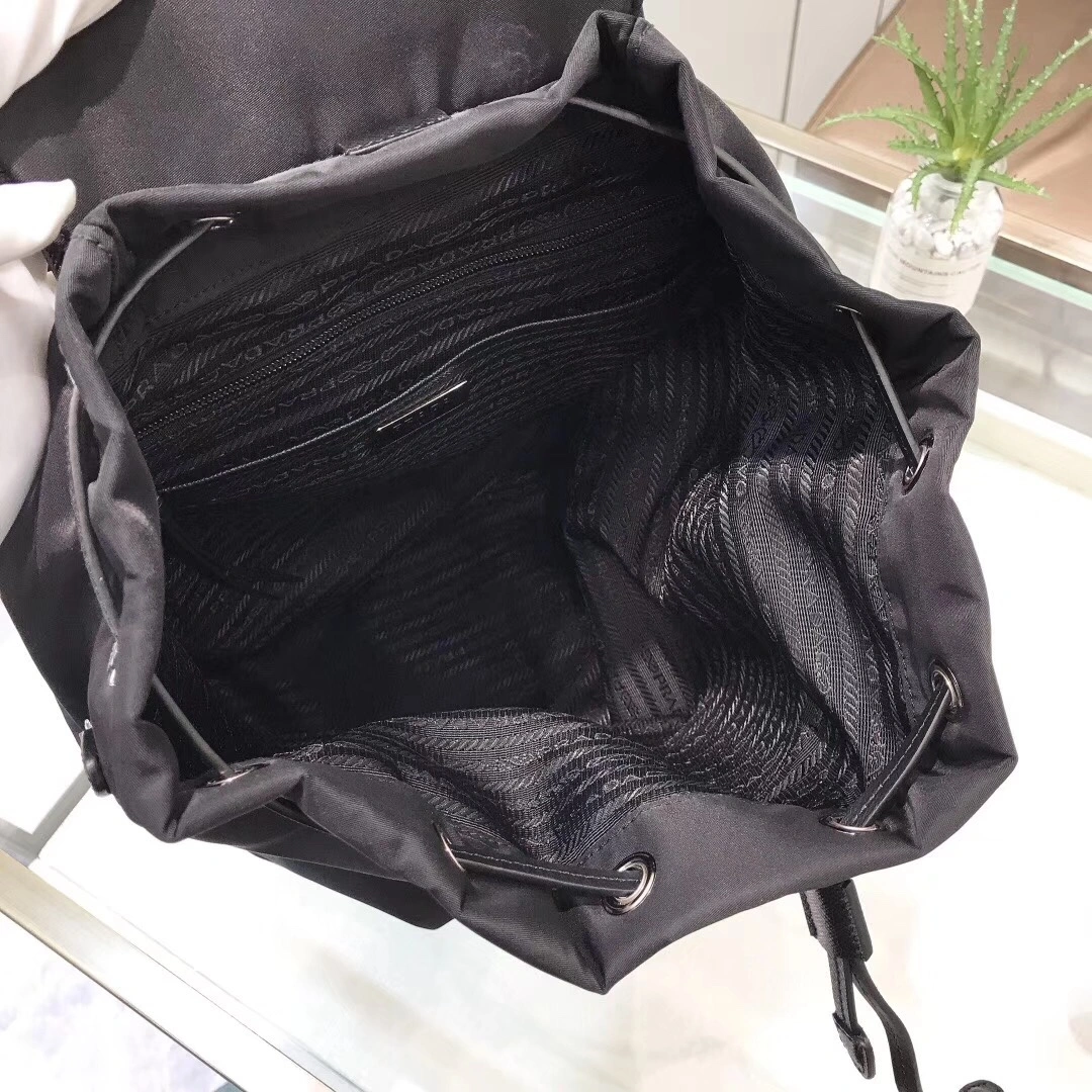 WeatherProof P*rada Top Bag 32*25*14.5cm 9513