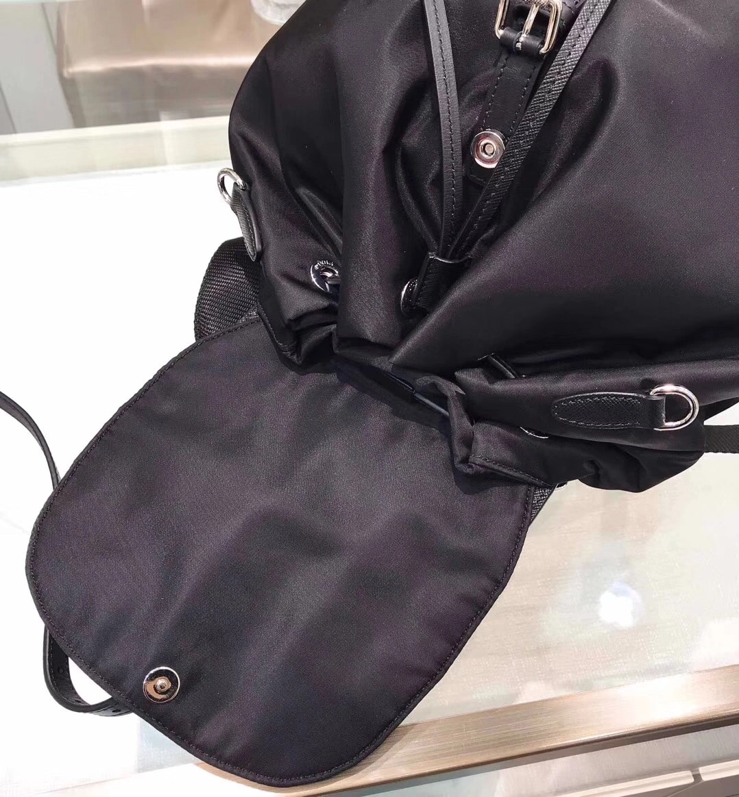 WeatherProof P*rada Top Bag 32*25*14.5cm 9513