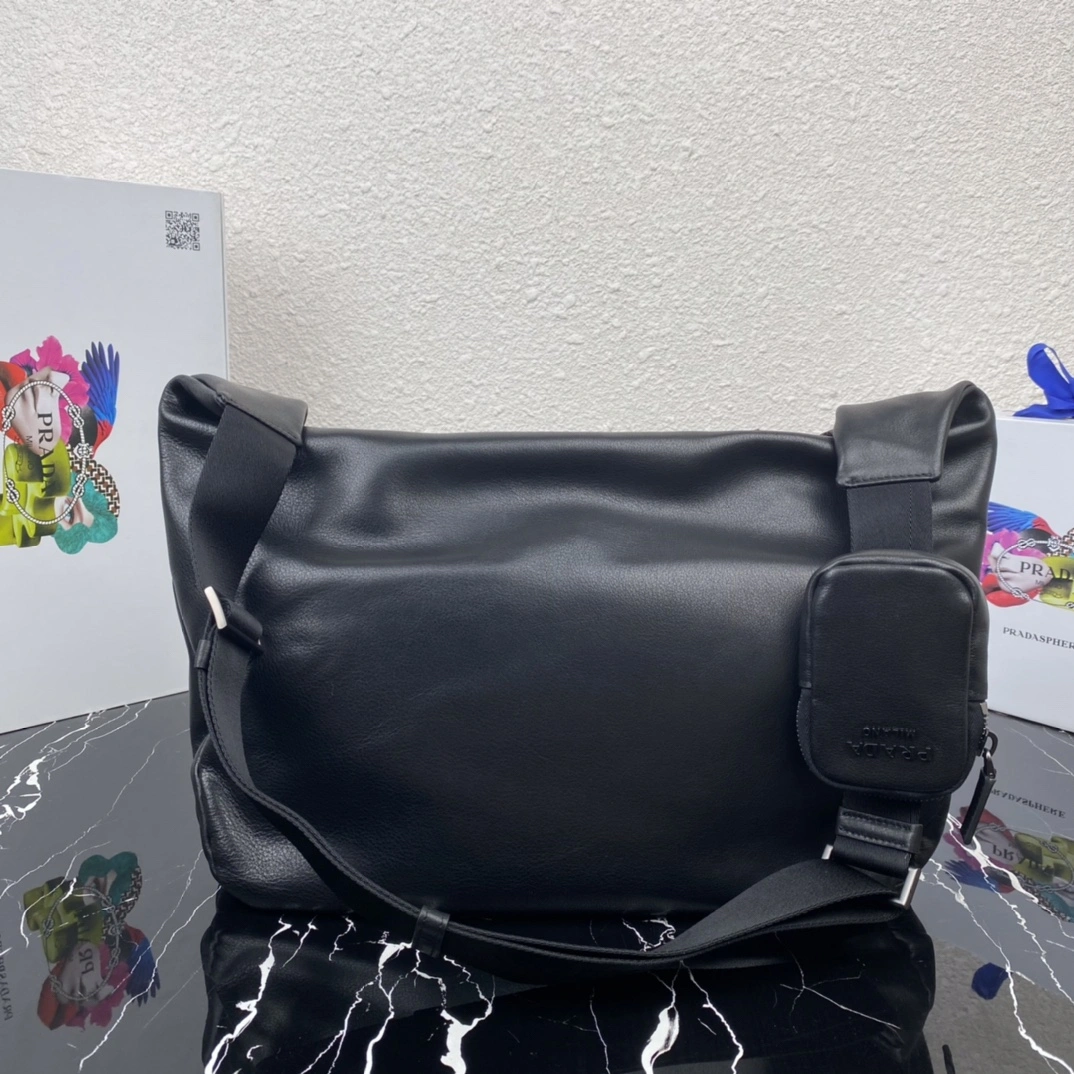 P*rada Top Bag 32*32*9cm Lightweight 9567