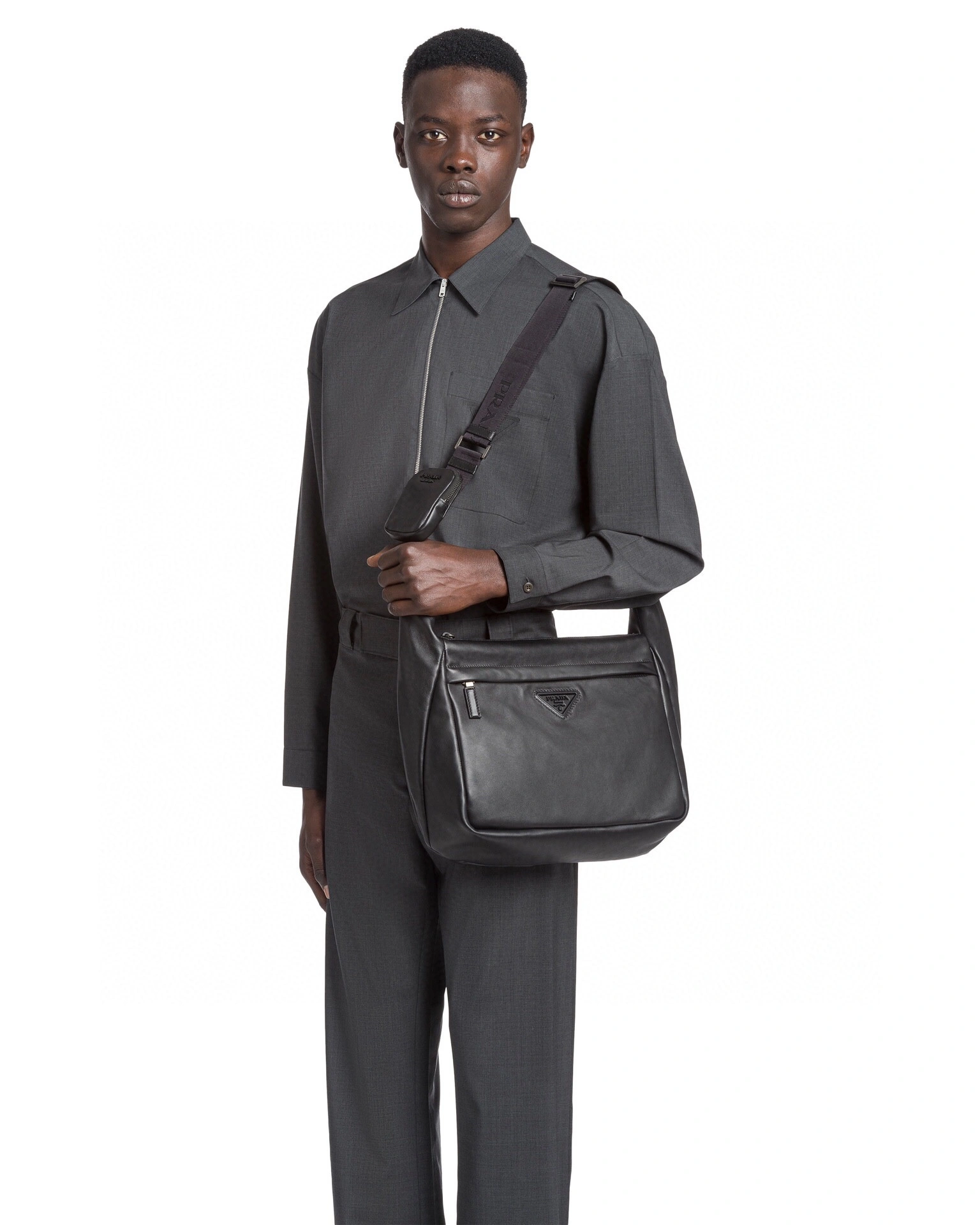 P*rada Top Bag 32*32*9cm Lightweight 9567