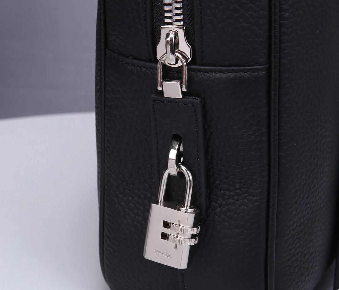 P*rada Top Bag 36*28*7cm Snug 9535