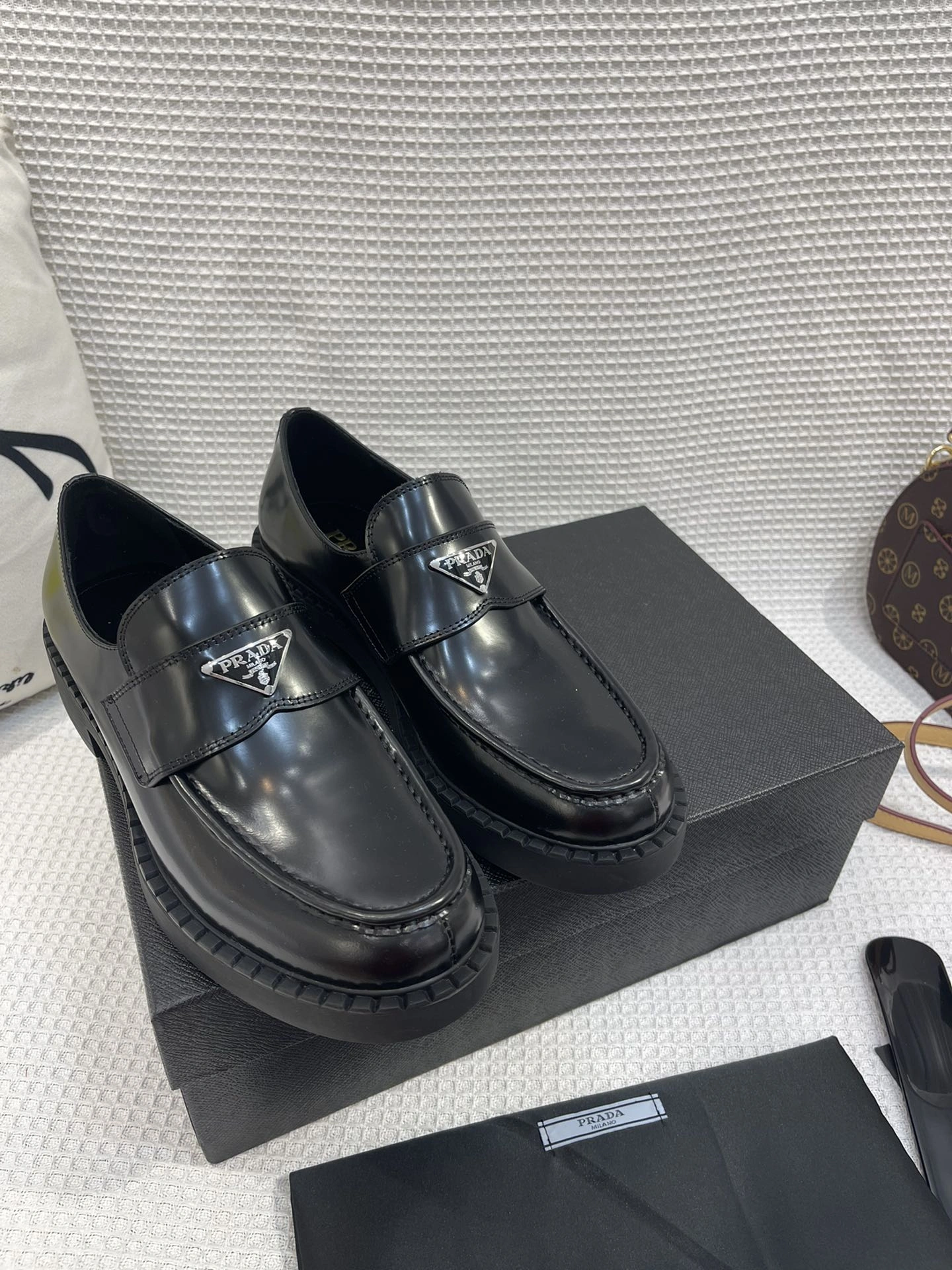 GoAnywhere P*rada Top Loafer CL 23030831- 6456