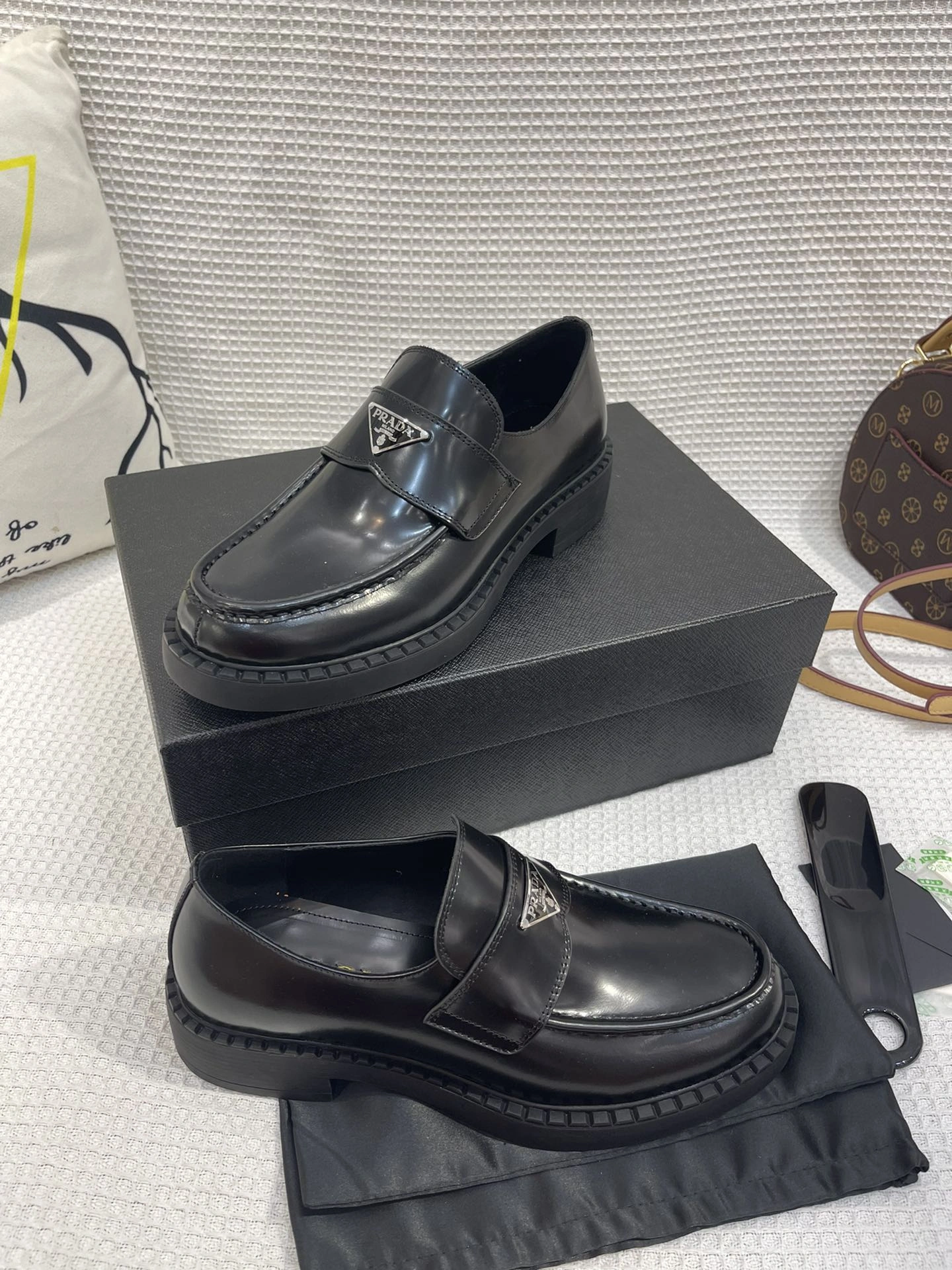 GoAnywhere P*rada Top Loafer CL 23030831- 6456