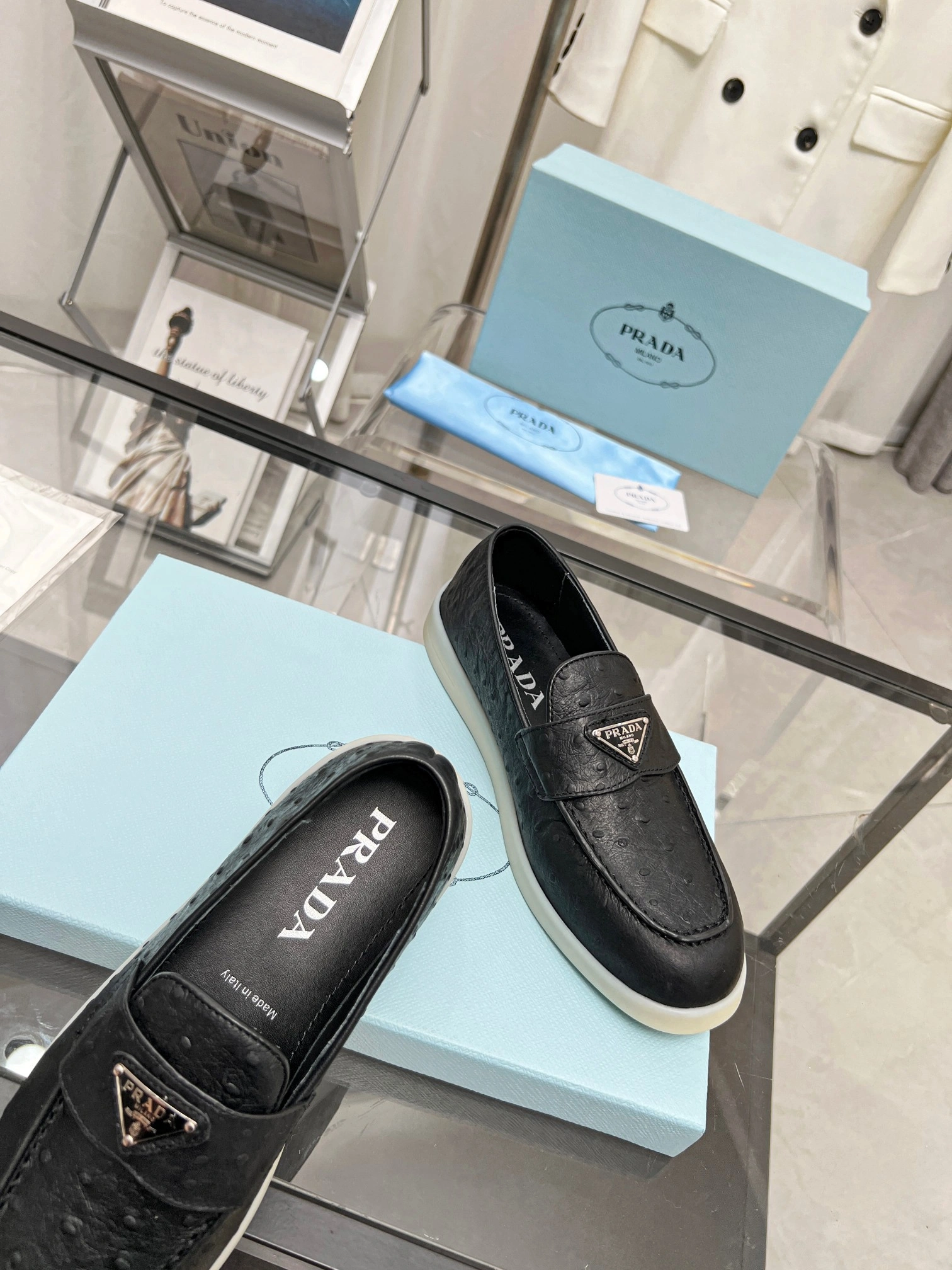 ZeroBulk P*rada Top Loafer CL 23030831- 6378