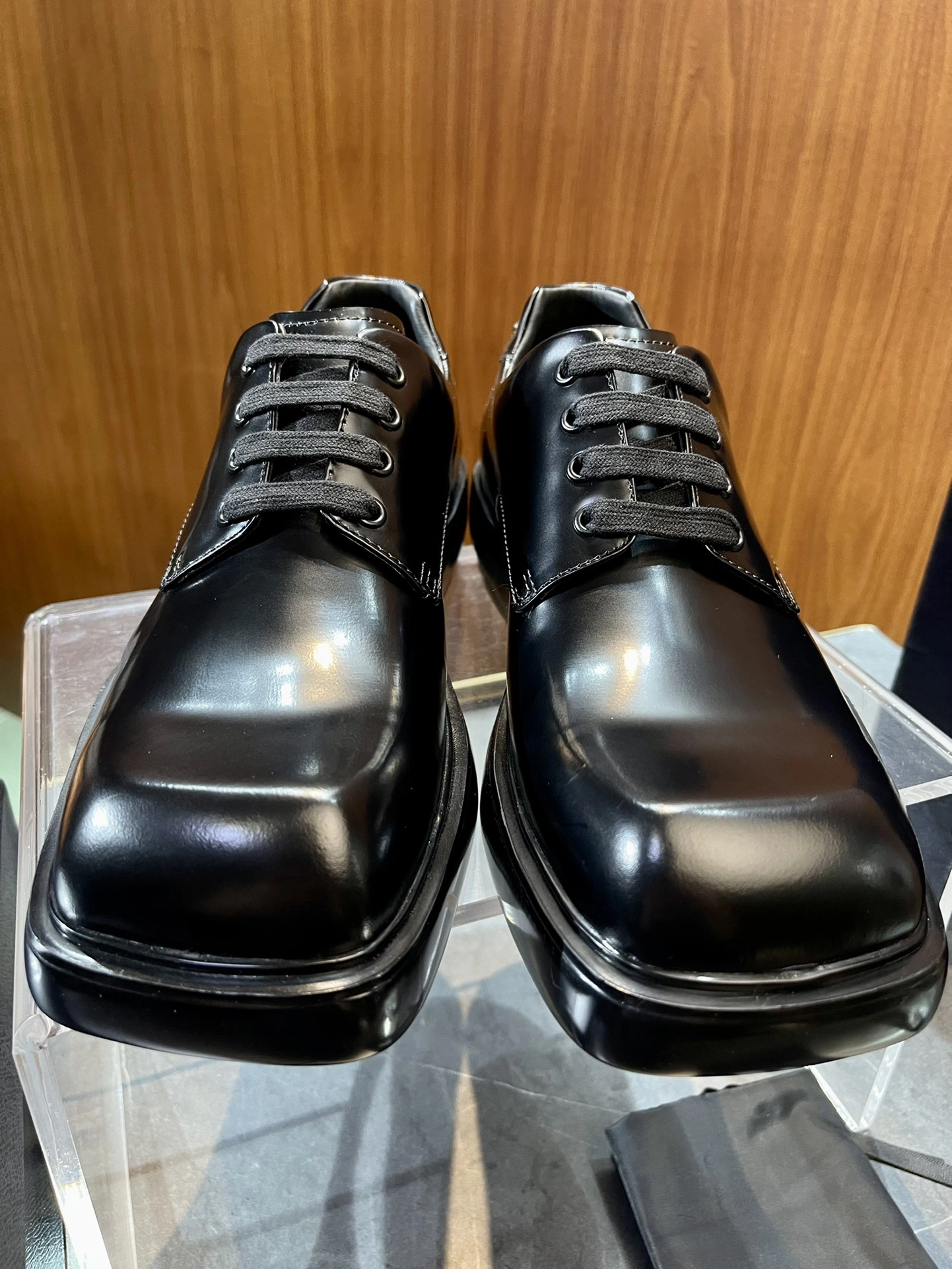 P*rada Top Loafer RR 20240815- Trendsetting 6343