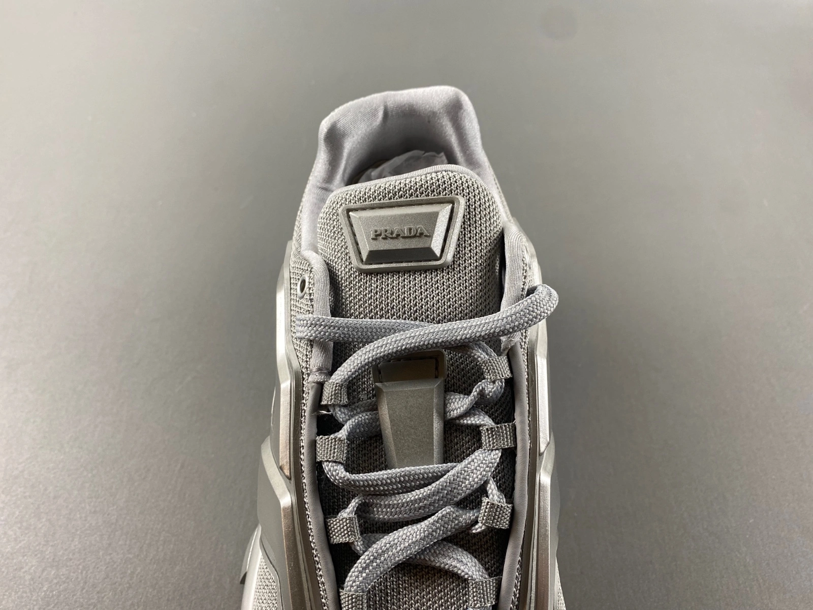 Sporty P*rada Top Sneaker Low RR 20250410- 6342
