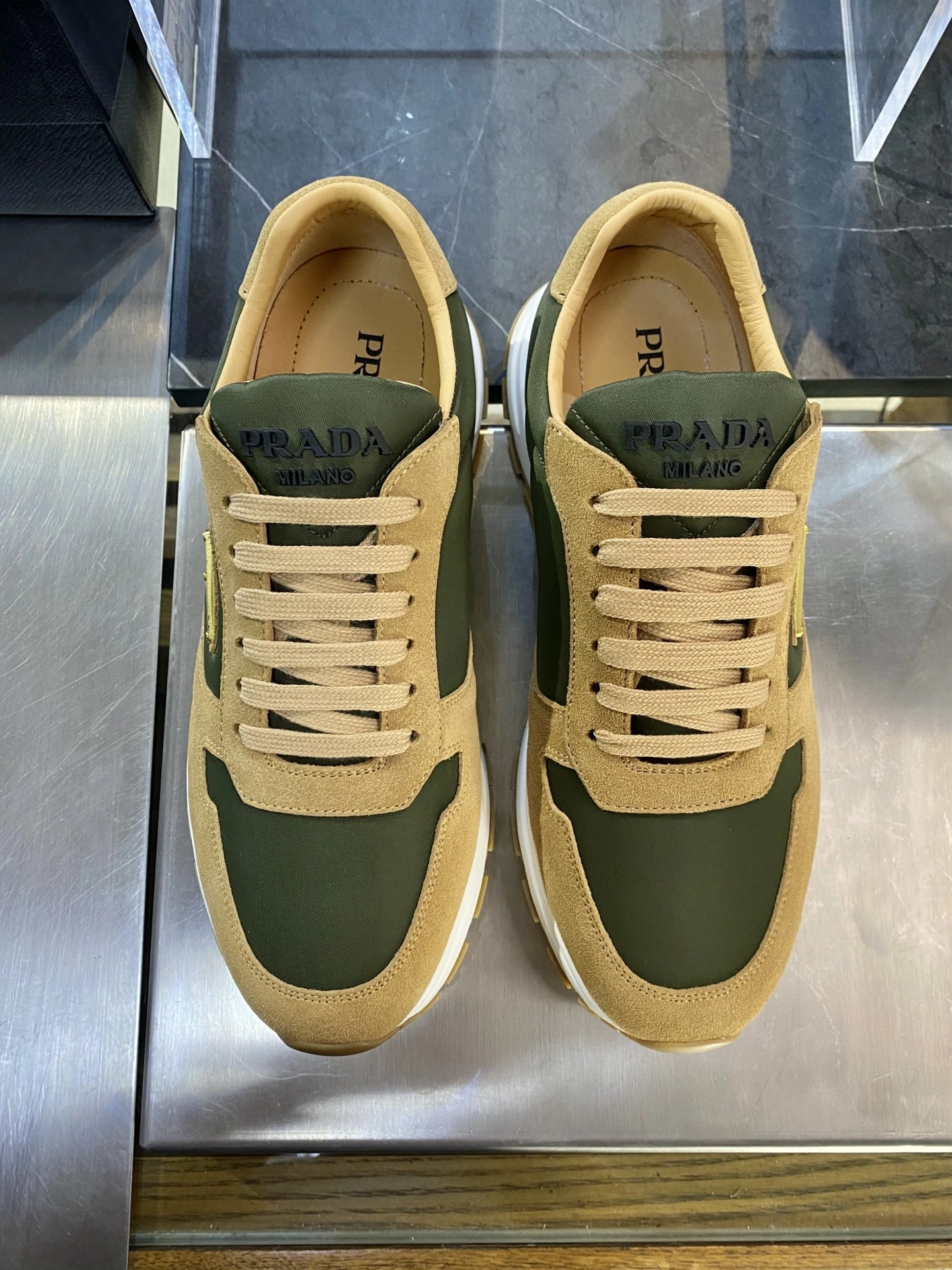 P*rada Top Sneaker Low RR 20250416- GoAnywhere 6317
