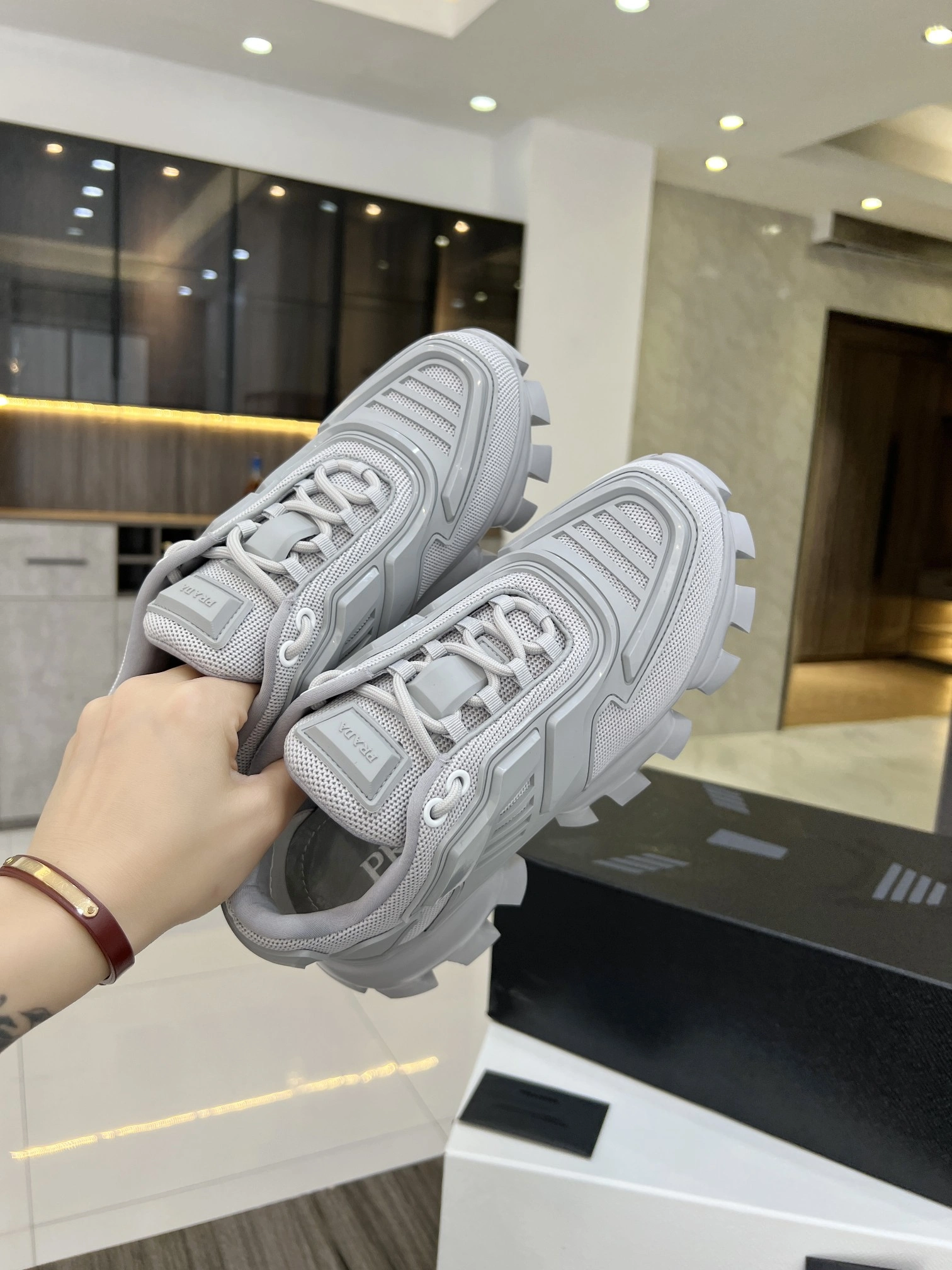 P*rada Top Sneakers Low CL 20230825- Sleek 6504