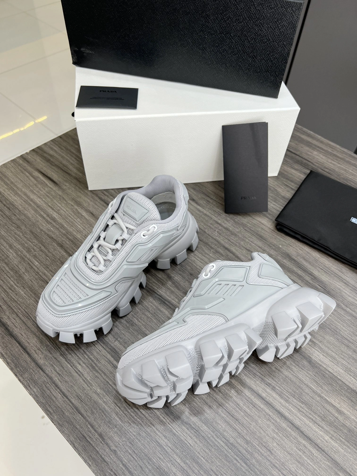 P*rada Top Sneakers Low CL 20230825- Sleek 6504