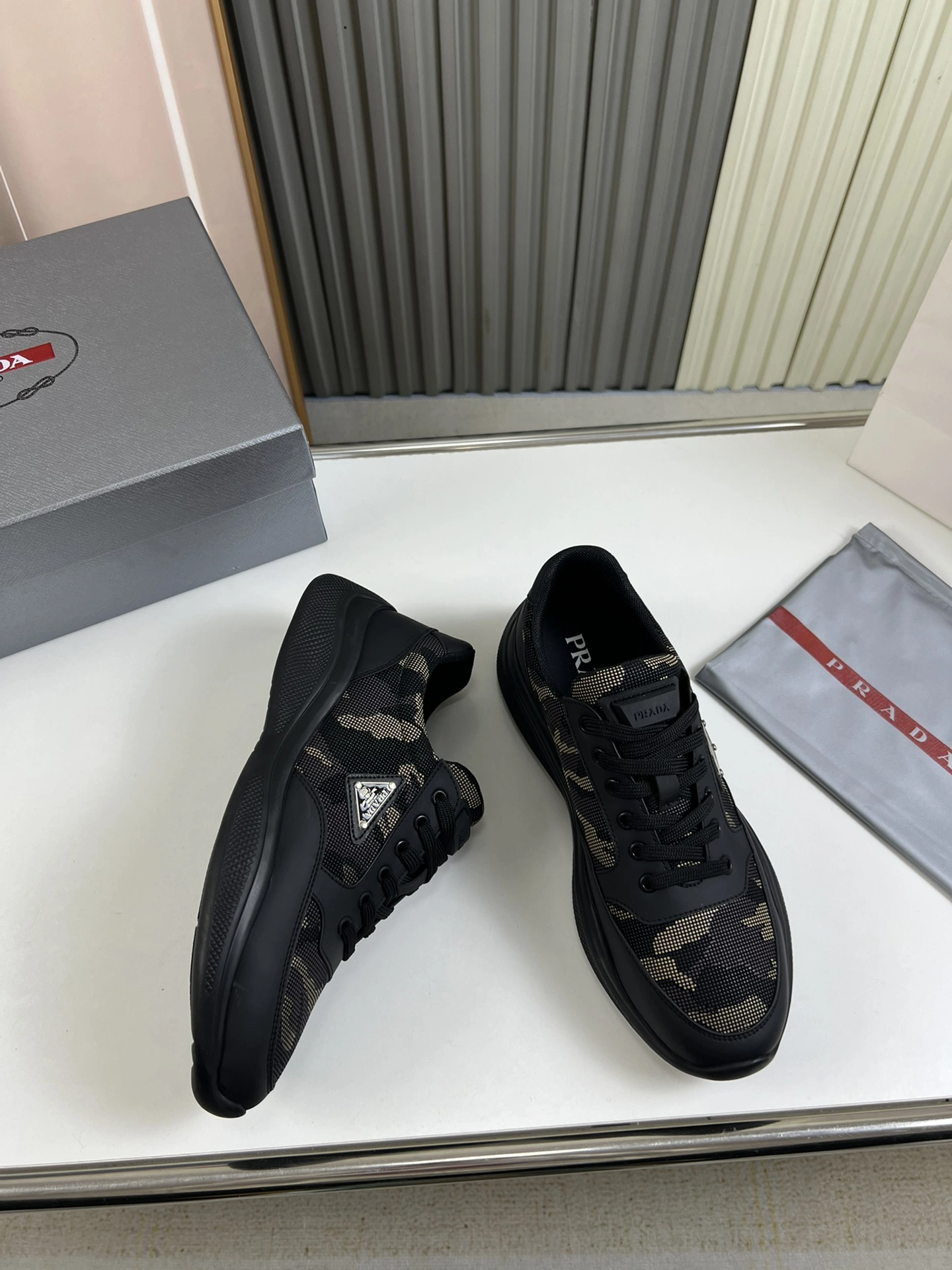 P*rada Top Sneakers Low CL 20230831- Flexible 6440