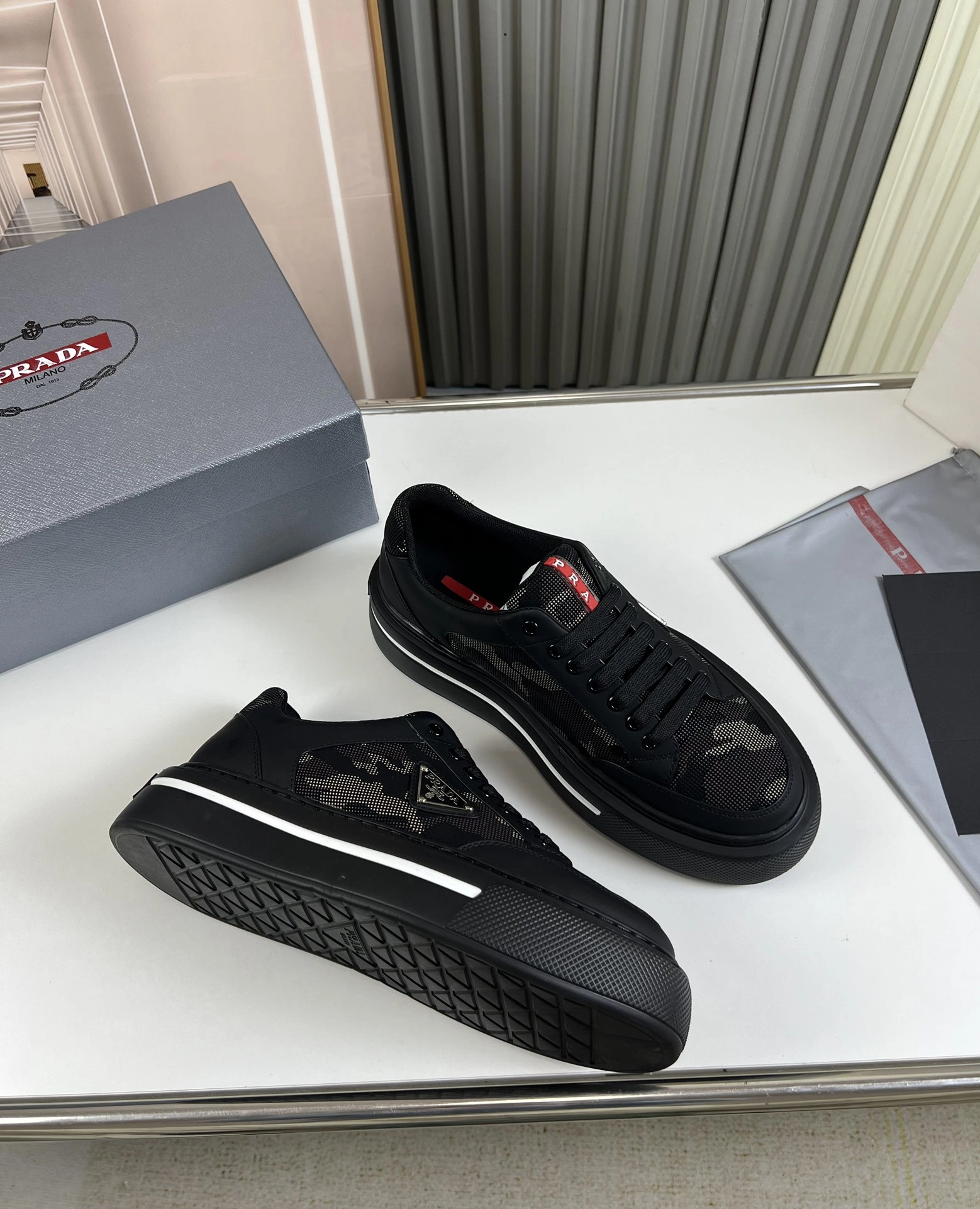P*rada Top Sneakers Low CL 20230831- Modern 6429