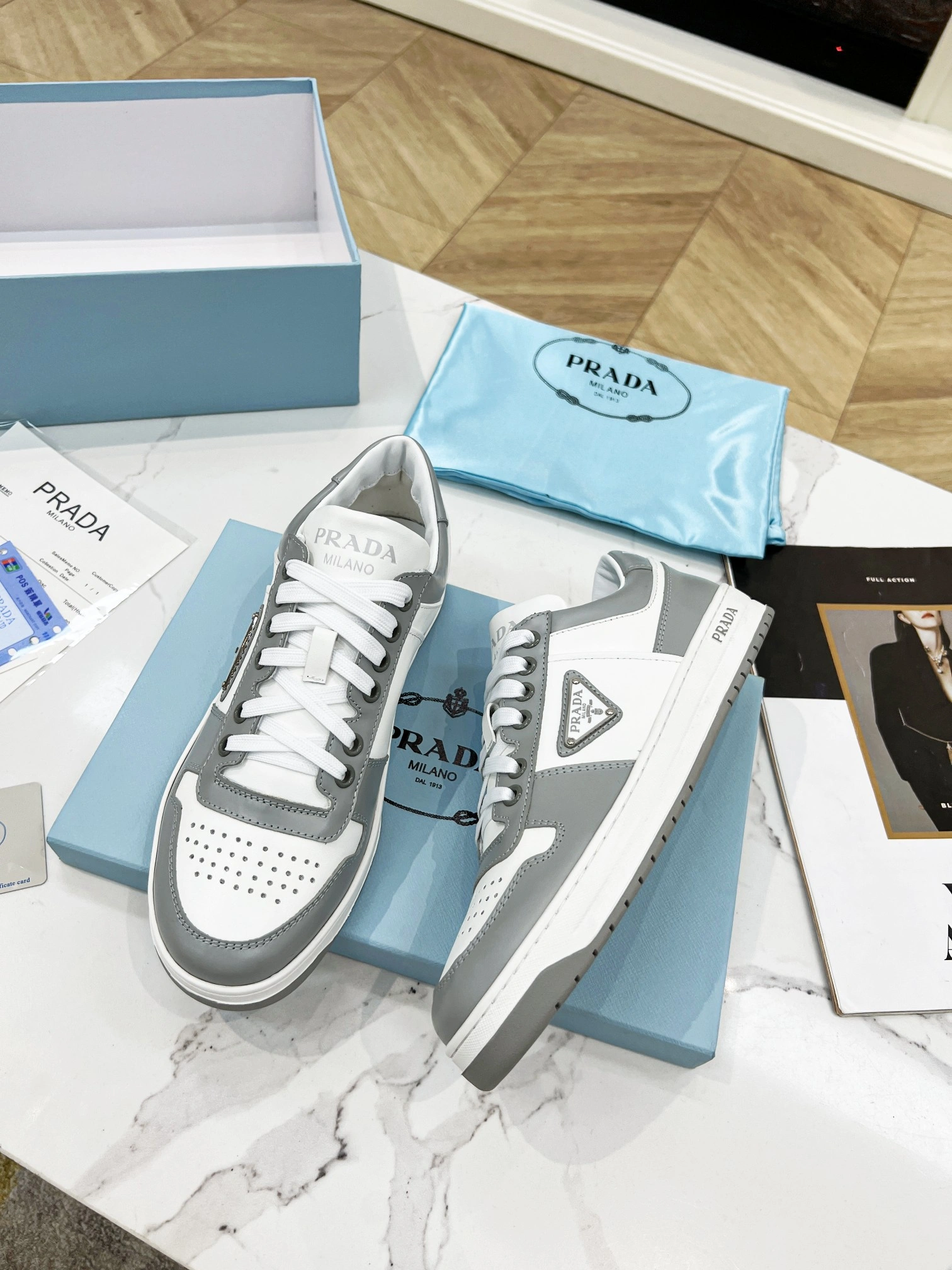 P*rada Top Sneakers Low CL 20230831- EyeCatching 6420