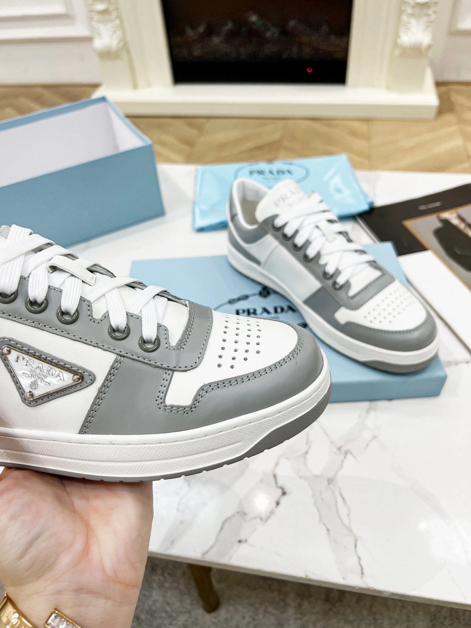 P*rada Top Sneakers Low CL 20230831- EyeCatching 6420